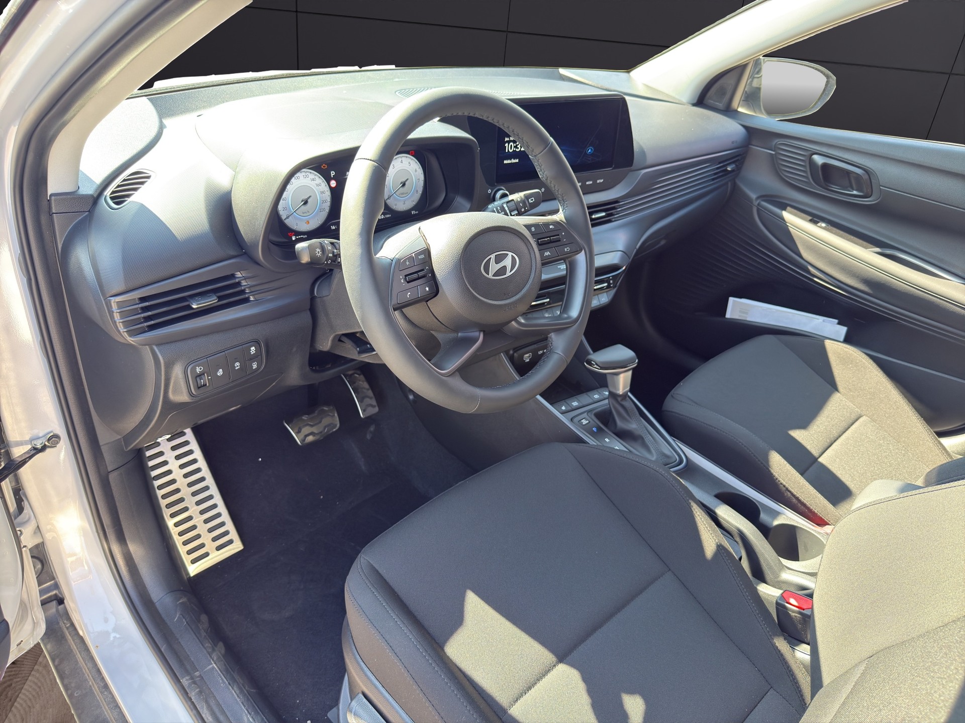 HYUNDAI Bayon 1.0 T-GDi Amplia DCT-image-13