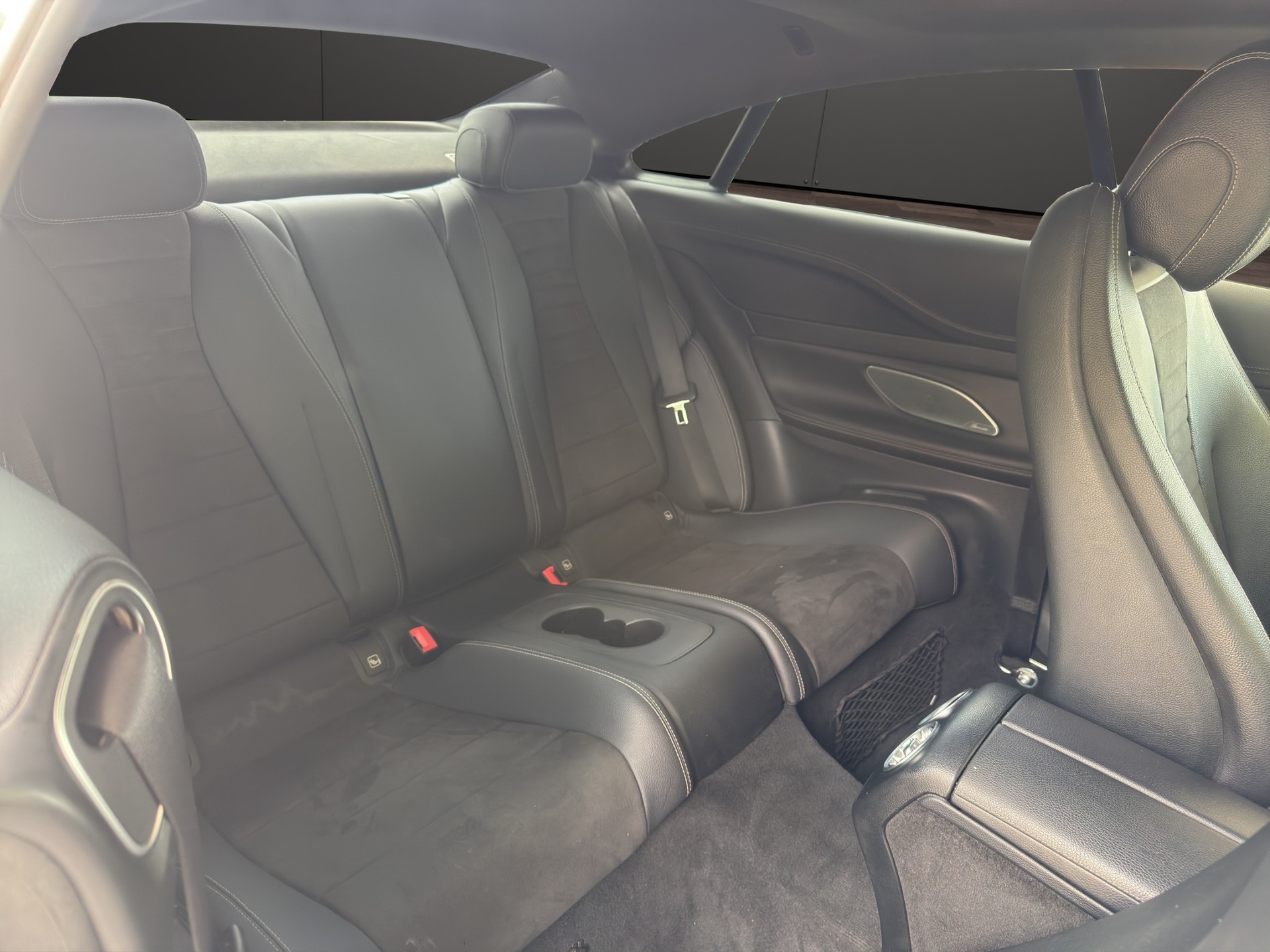 MERCEDES-BENZ E 200 Coupé AMG Line 4 Matic 9G-Tronic-image-18