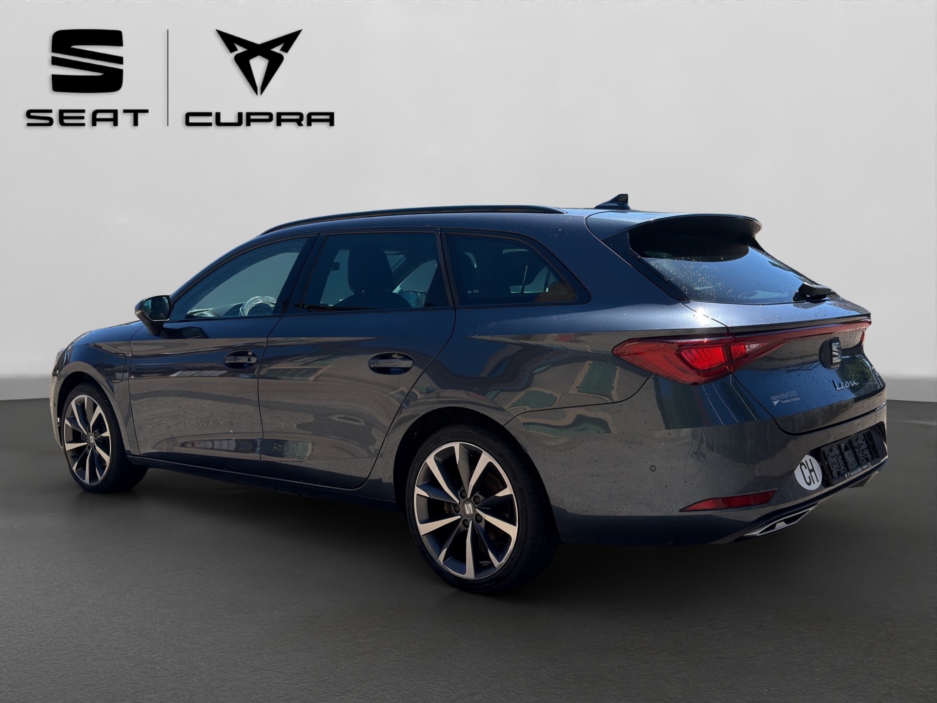 SEAT Leon ST 1.4 eHybrid pHEV DSG FR-showroom-element-3