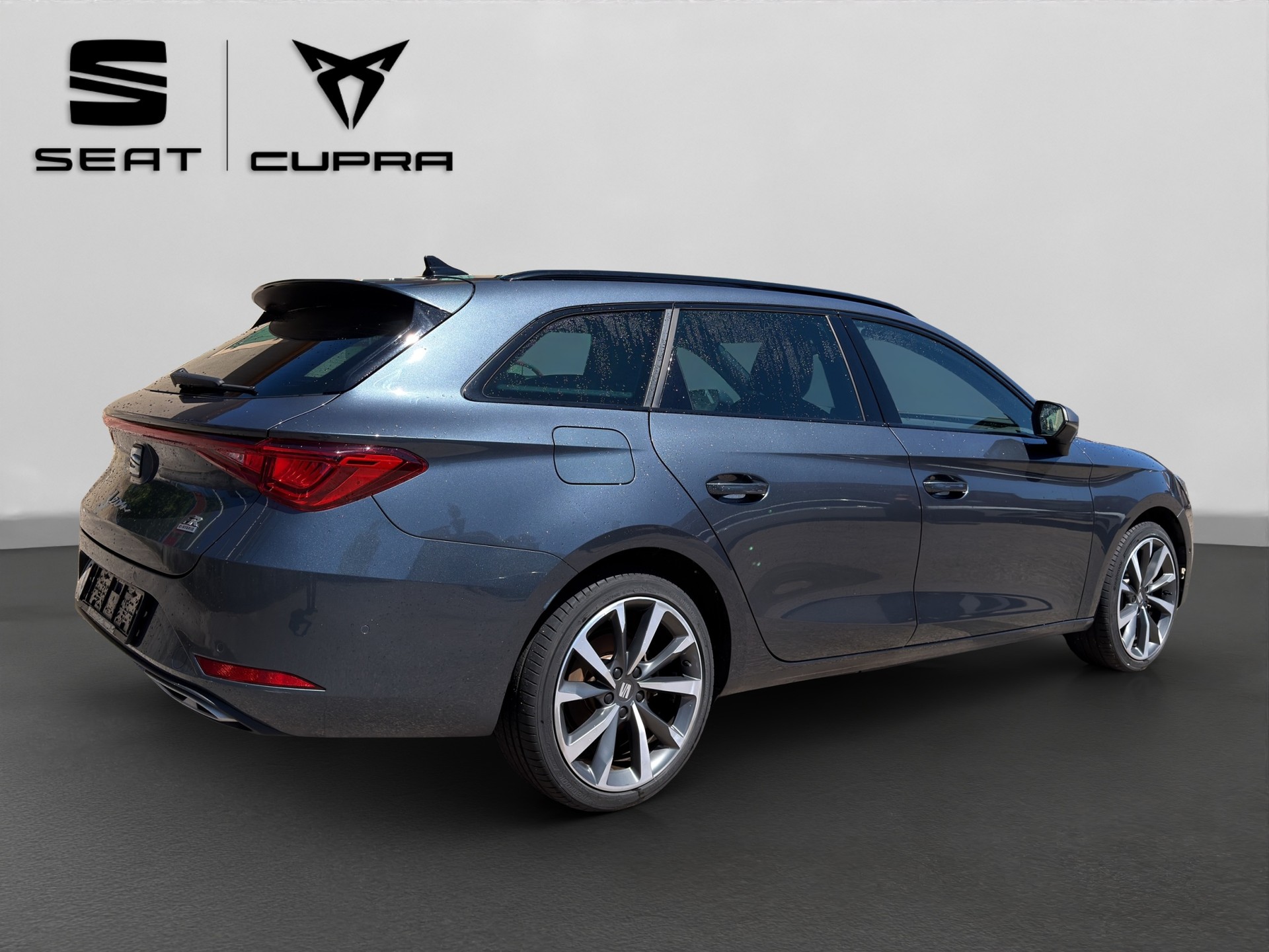 SEAT Leon ST 1.4 eHybrid pHEV DSG FR-image-4