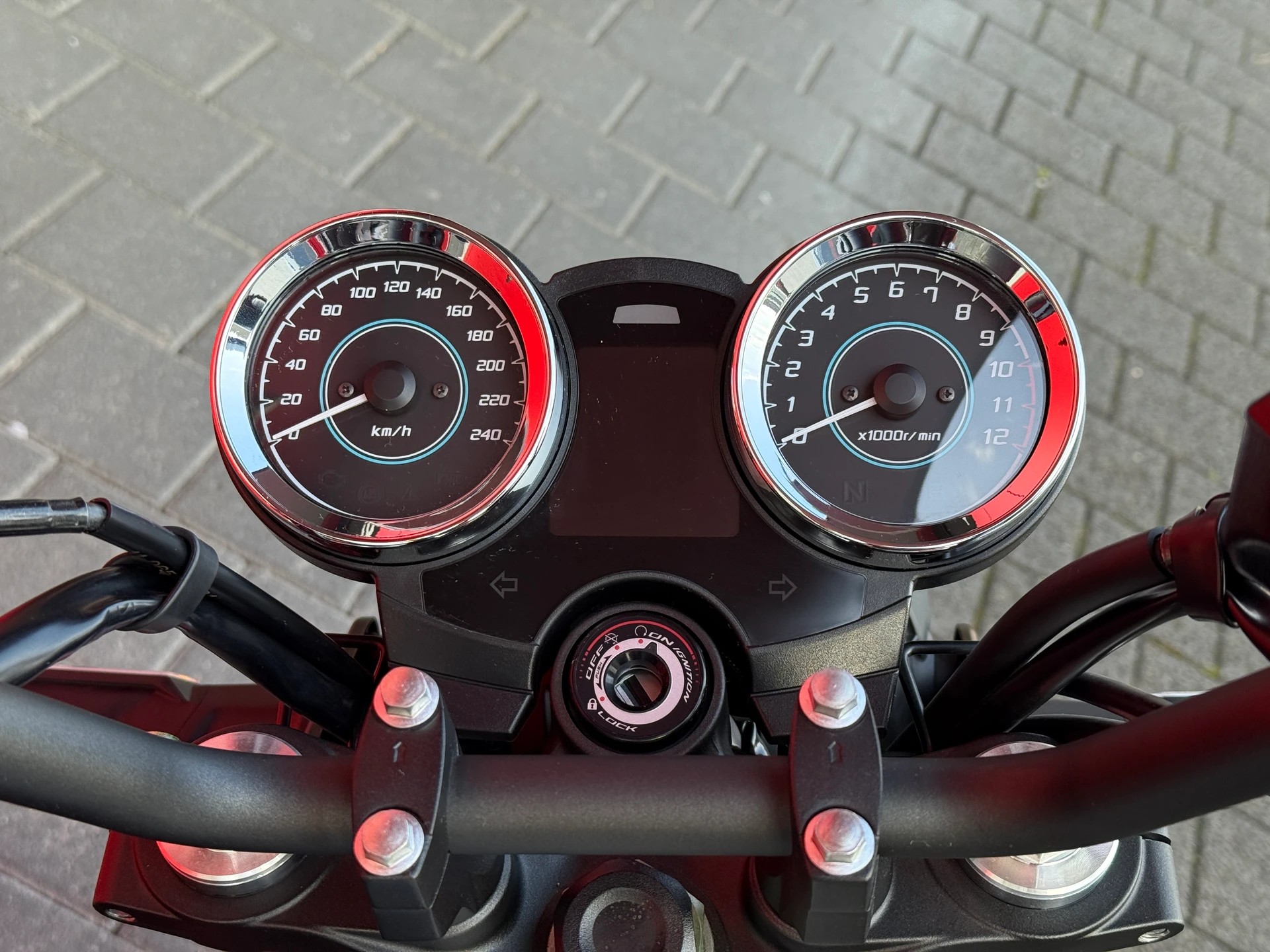 KAWASAKI Z 650 RS (35kW)-image-14
