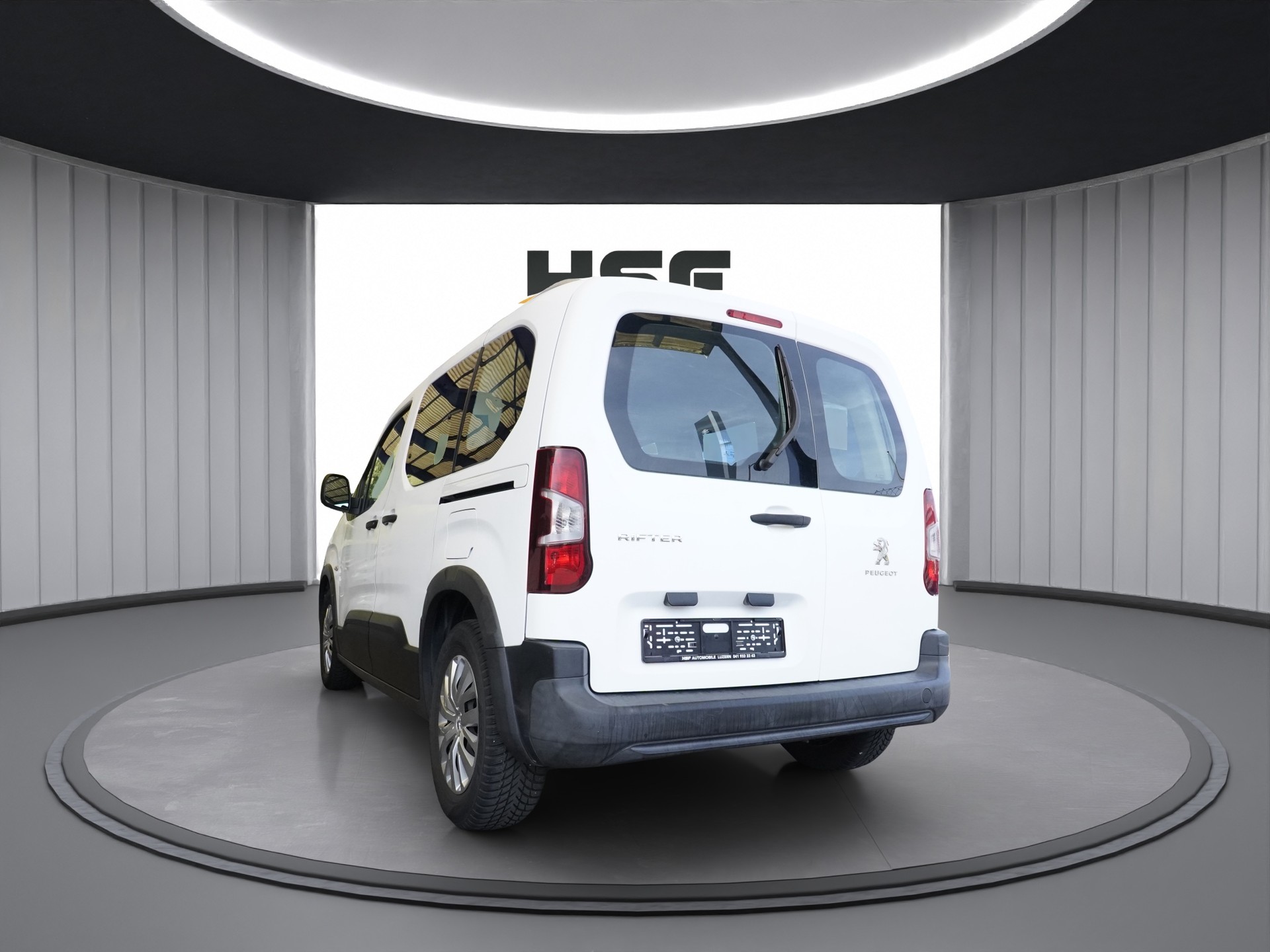 PEUGEOT Rifter 1.2 PureTech Allure *CH Fahrzeug*-image-4