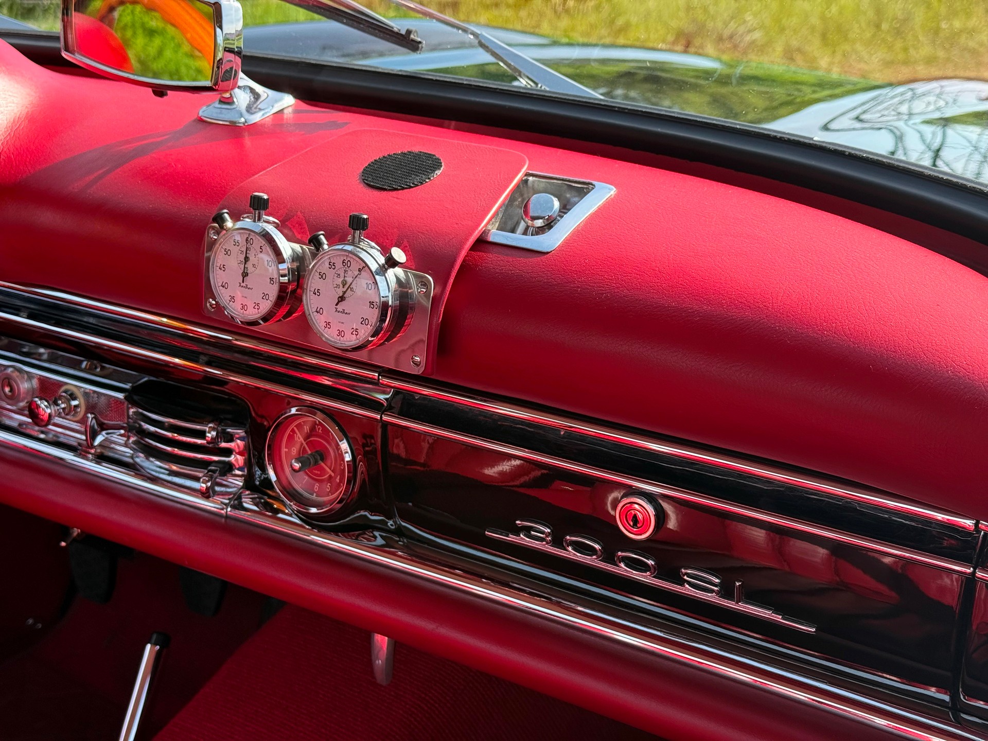 MERCEDES-BENZ 300 SL Roadster-image-5