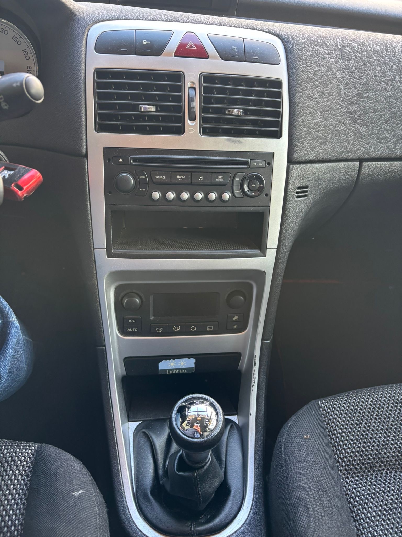 PEUGEOT 307 SW 1.6 16V-image-4