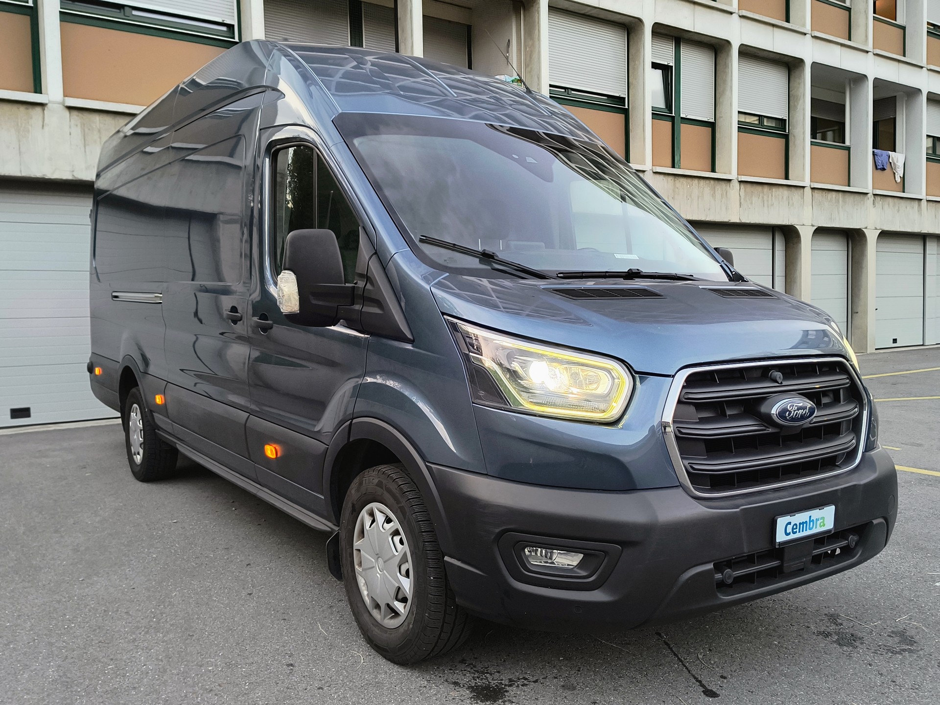 FORD Transit Van 350 L4 Trend 2.0 TDCi 130 HEV RWD-image-1