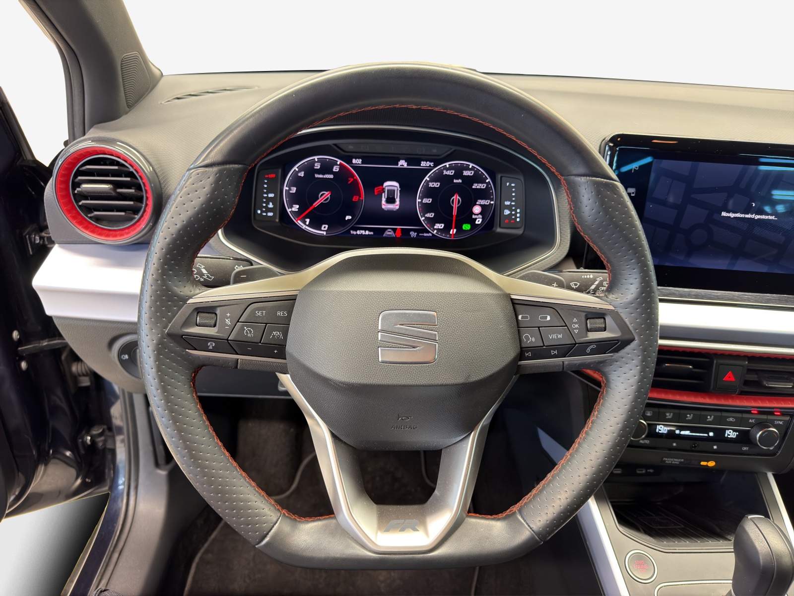 SEAT Arona 1.5 Eco TSI FR DSG-image-9