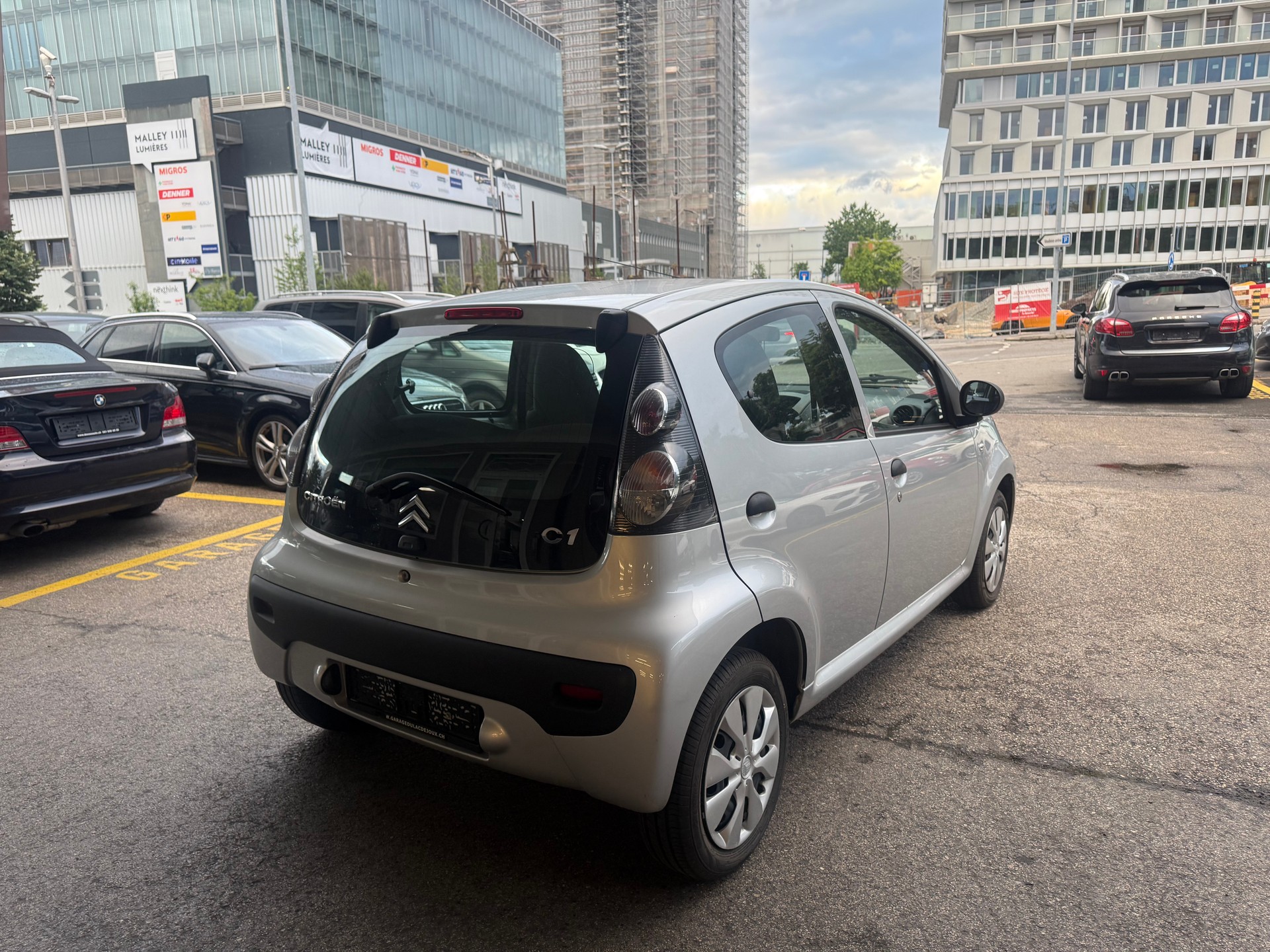 CITROEN C1 1.0i Chic-image-4