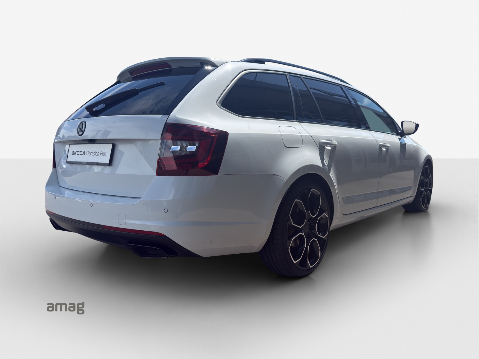 SKODA Octavia Combi 2.0 TDI RS 4x4 DSG-image-4