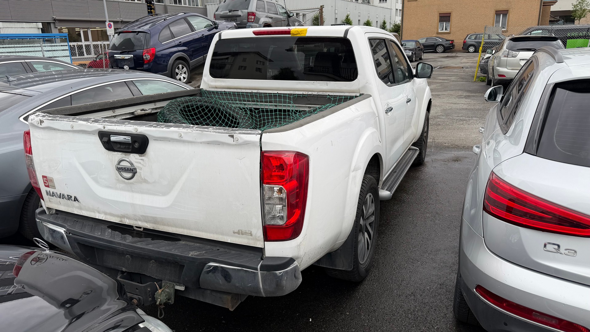 NISSAN Navara Double Cab N-Guard 2.3 dCi 4WD Automatic-image-3