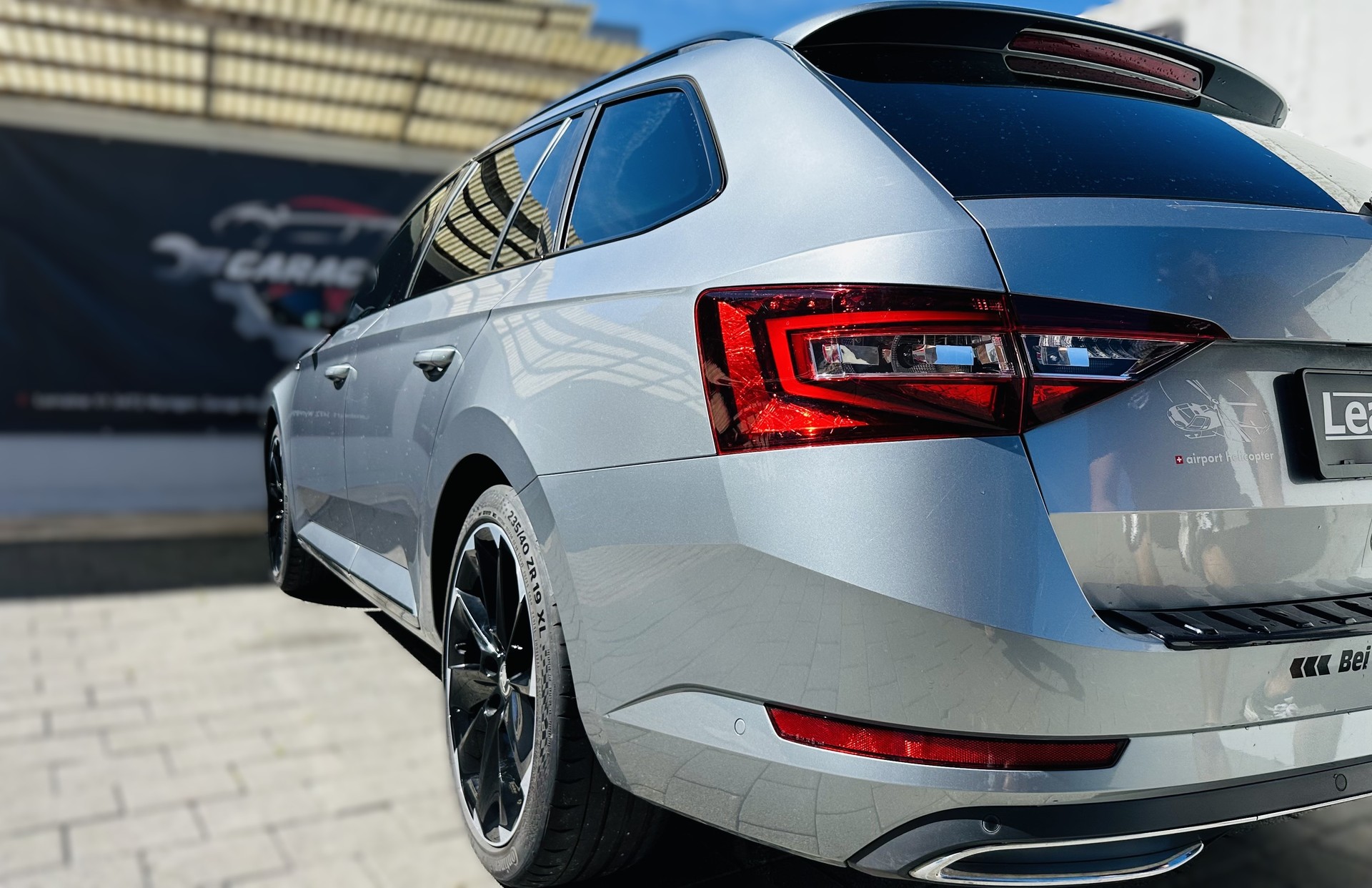 SKODA Superb Combi 2.0 TDi SportLine+ 4x4 DSG-image-4