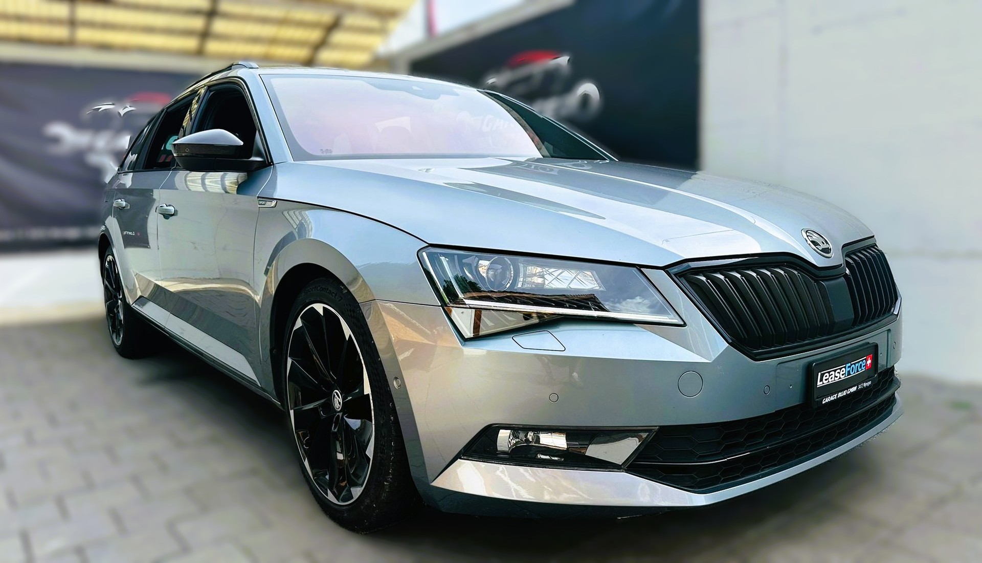 SKODA Superb Combi 2.0 TDi SportLine+ 4x4 DSG