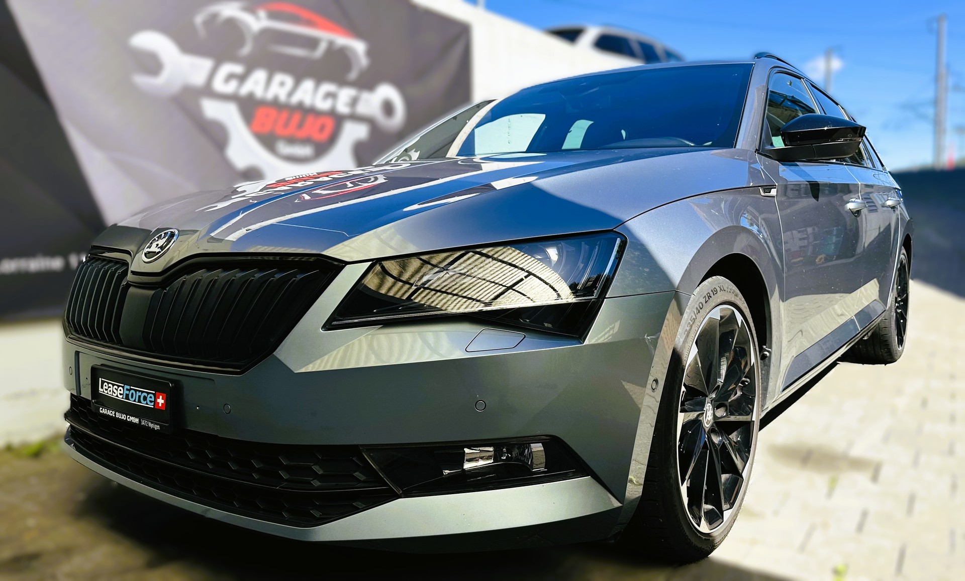 SKODA Superb Combi 2.0 TDi SportLine+ 4x4 DSG-showroom-element-2