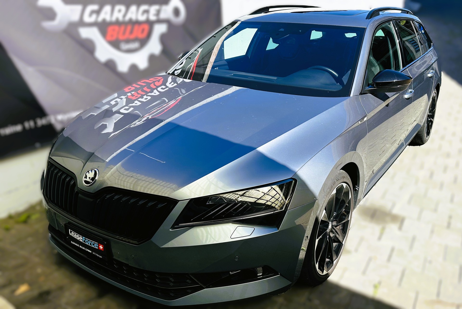 SKODA Superb Combi 2.0 TDi SportLine+ 4x4 DSG-showroom-element-1