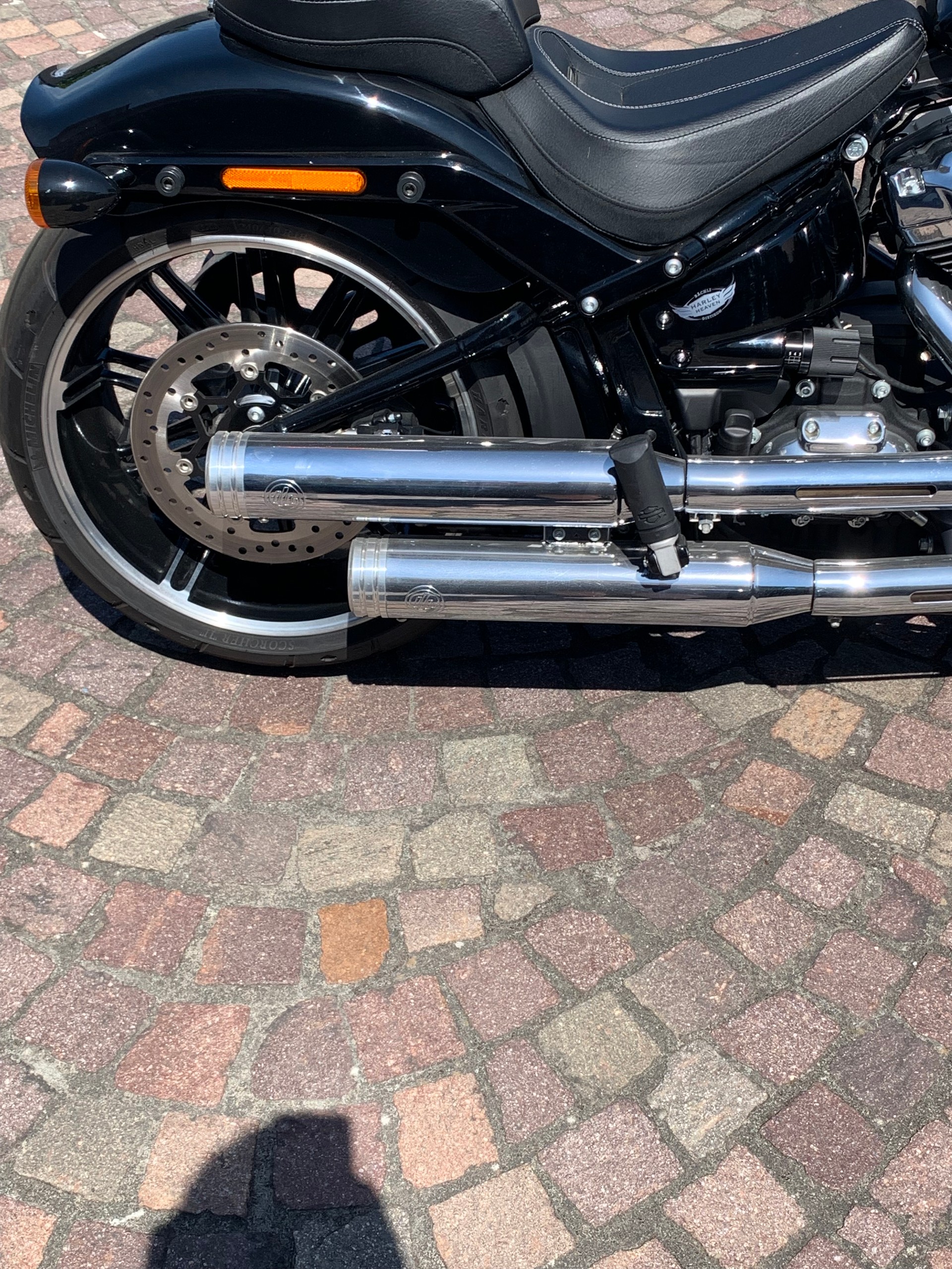 HARLEY-DAVIDSON FXBRS Breakout 114 ABS-image-1