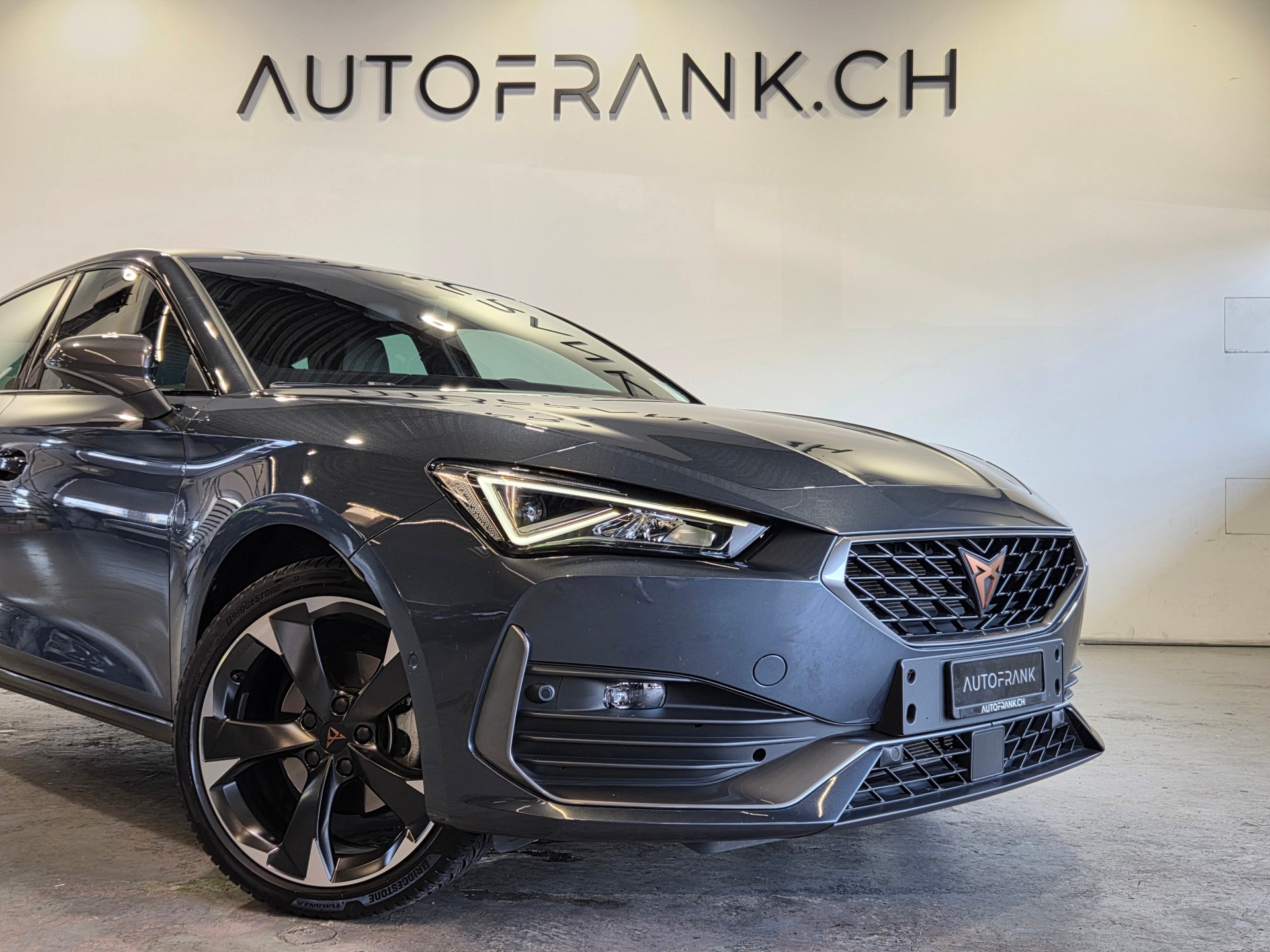 CUPRA Leon 1.5 eTSI DSG-image-10
