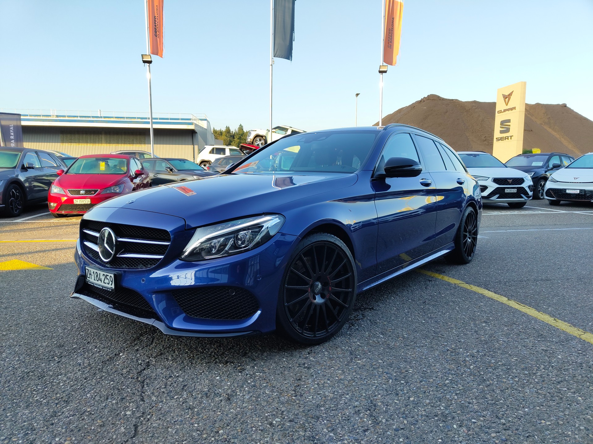 MERCEDES-BENZ C300 AMG Line 9G-Tronic-image-5