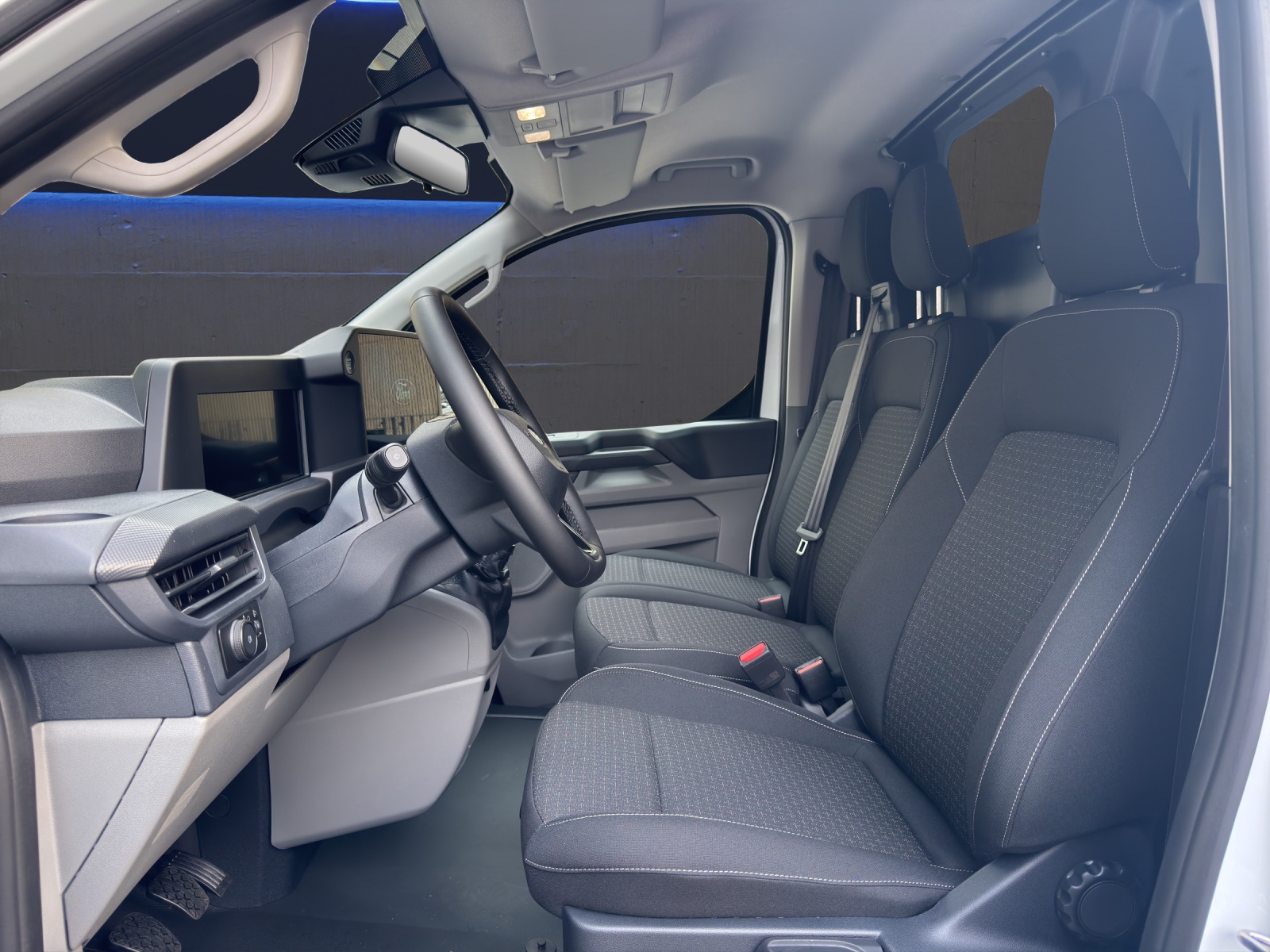 FORD Transit Custom Van 280 L1 2.0 EcoBlue 136PS Trend-image-8