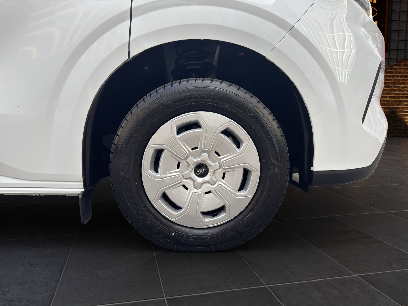 FORD Transit Custom Van 280 L1 2.0 EcoBlue 136PS Trend-image-16