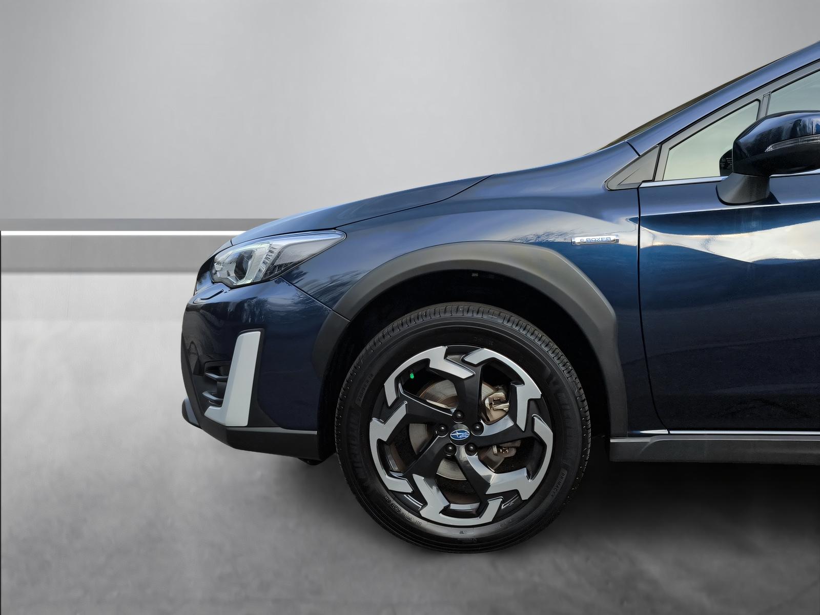 SUBARU XV 2.0i e-Boxer Luxury-image-14