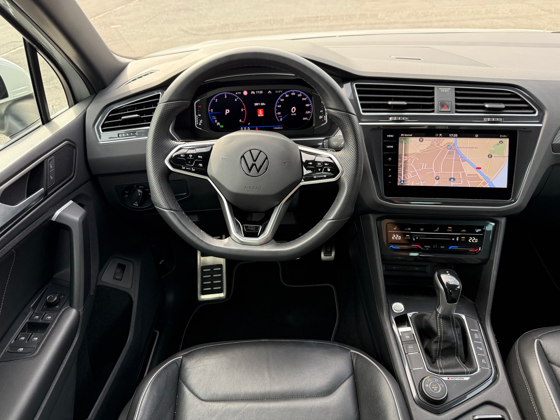 VW Tiguan 2.0 TDI SCR R-Line DSG-image-17