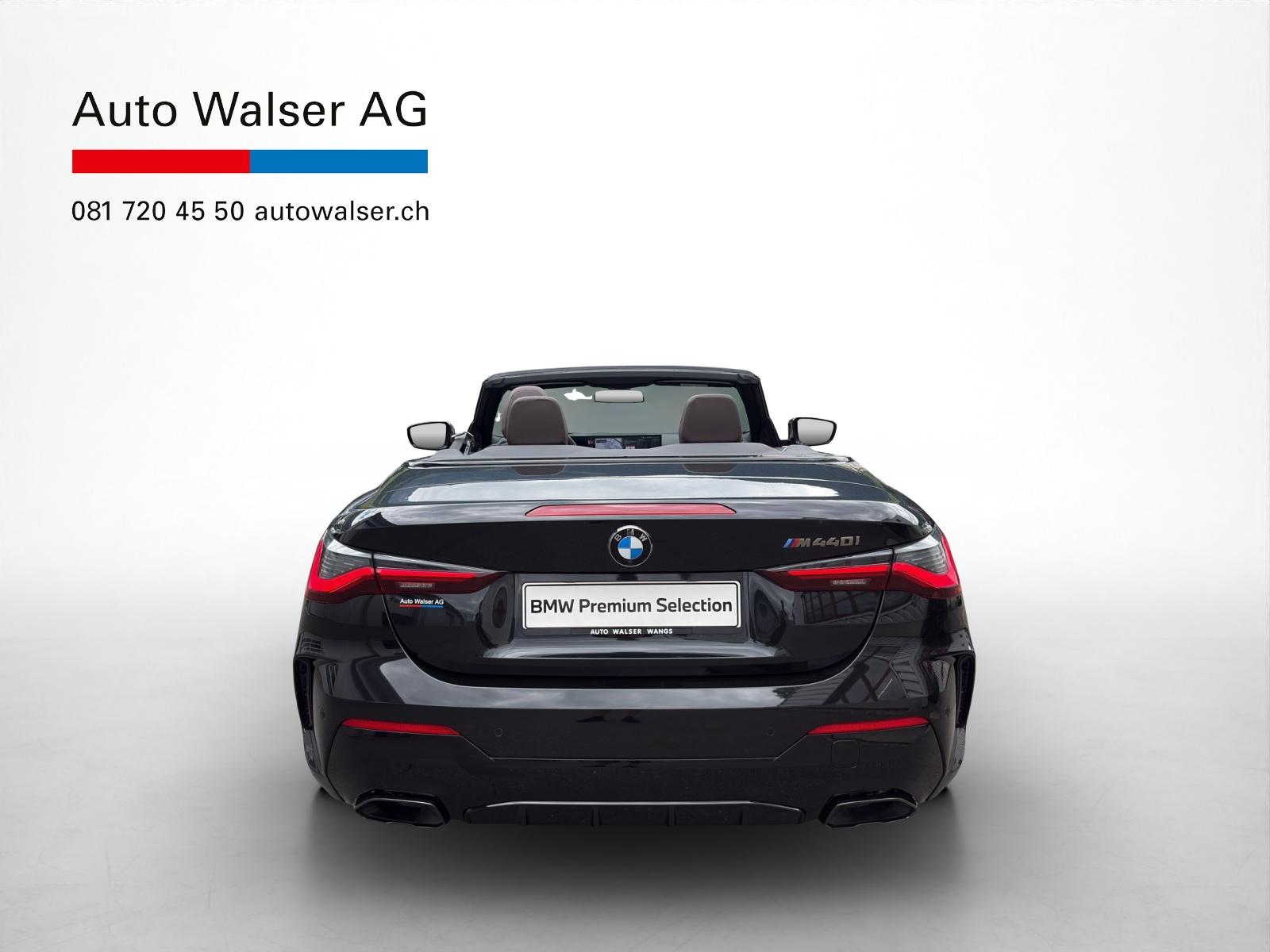 BMW M440i xDrive Cabrio-showroom-element-3