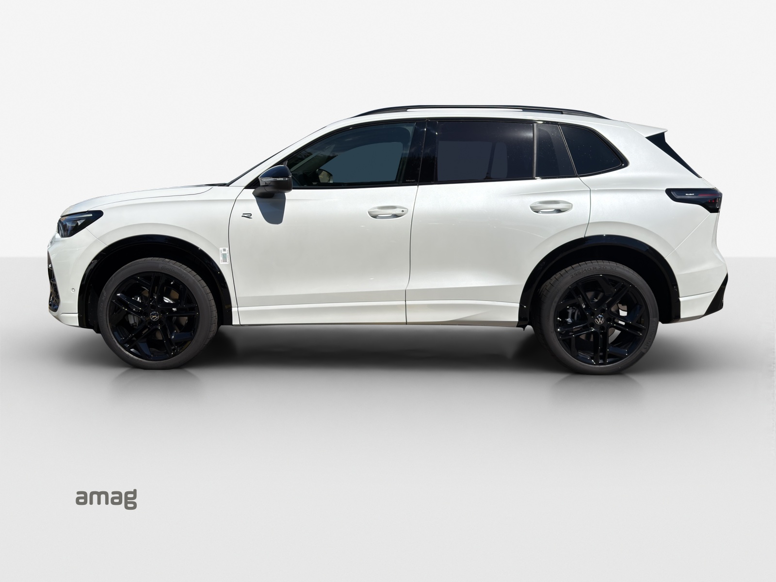 VW Tiguan 2.0 TSI DSG R-Line Plus 4Motion-showroom-element-1