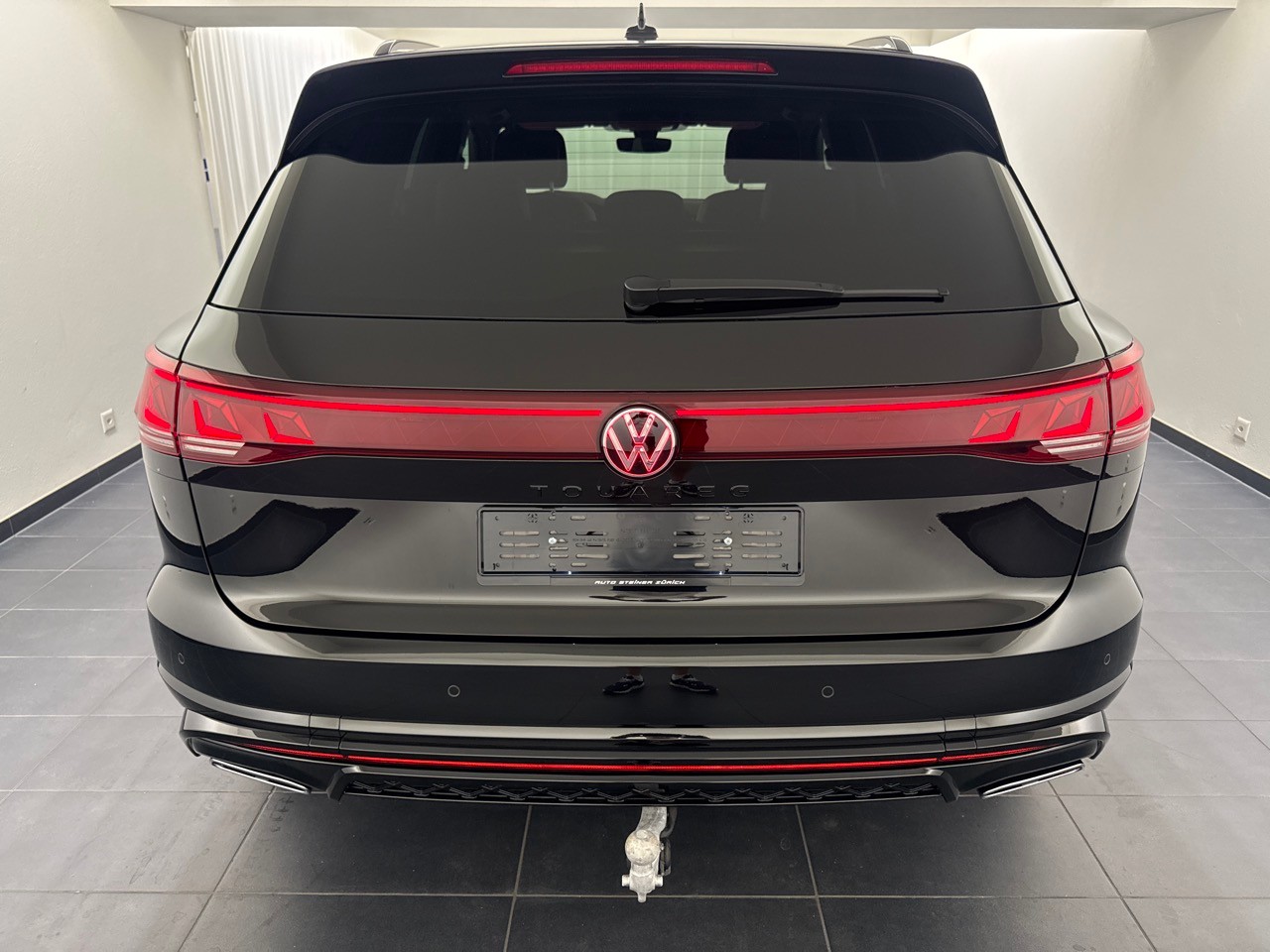 VW Touareg 3.0 TDI R-Line ''inkl. AHK & Standheizung''-image-16