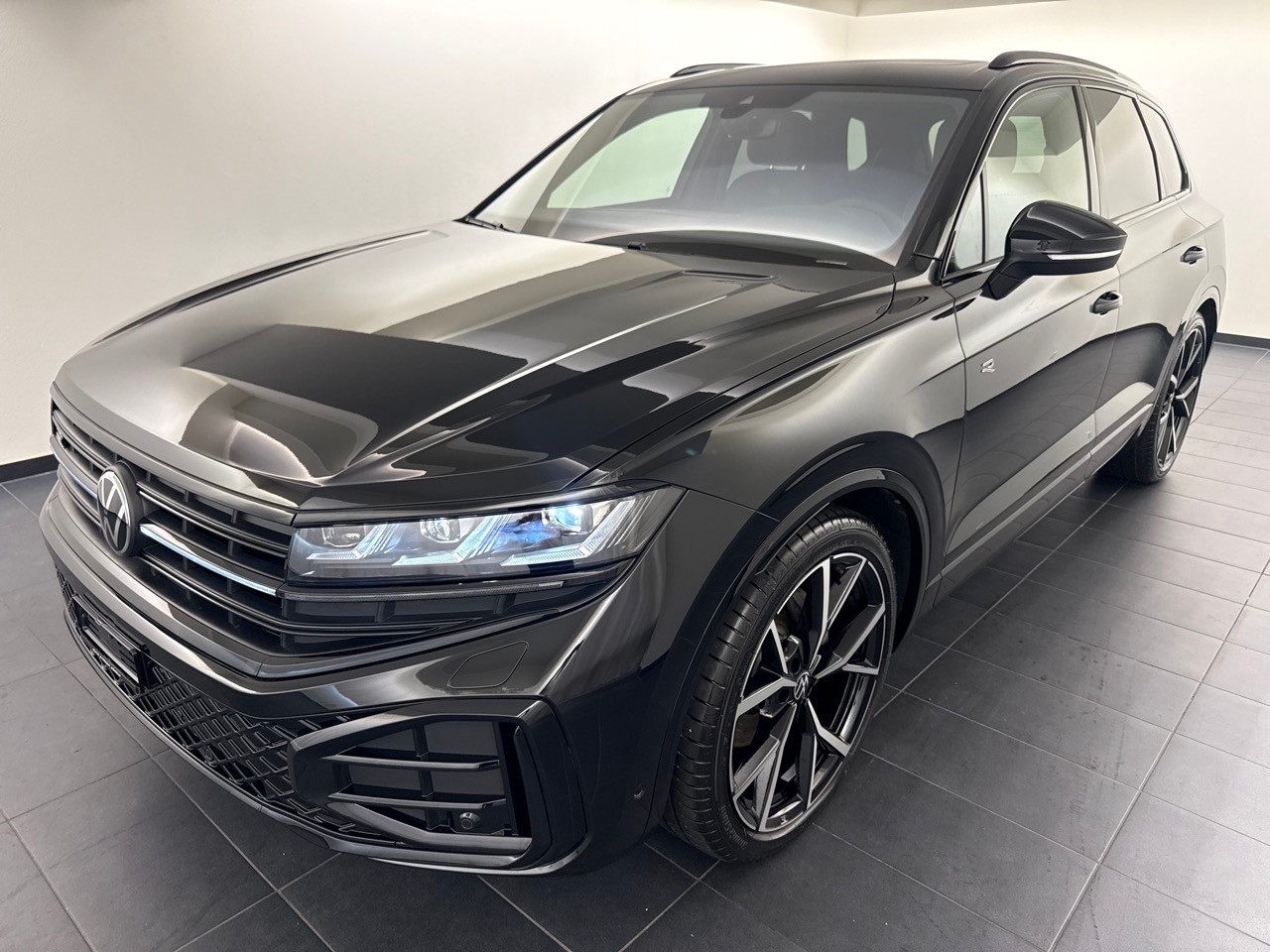 VW Touareg 3.0 TDI R-Line ''inkl. AHK & Standheizung''