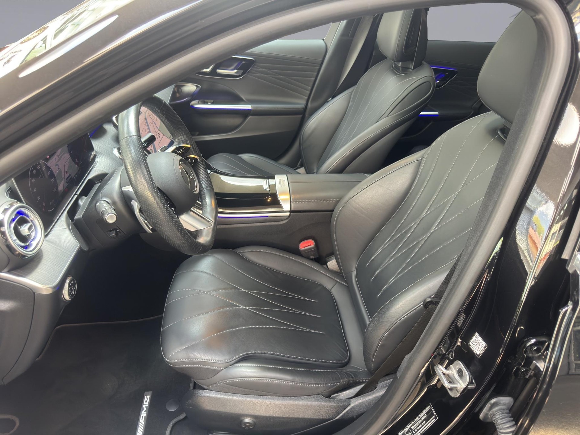 MERCEDES-BENZ C 220 d AMG Line 4matic Kombi-image-8