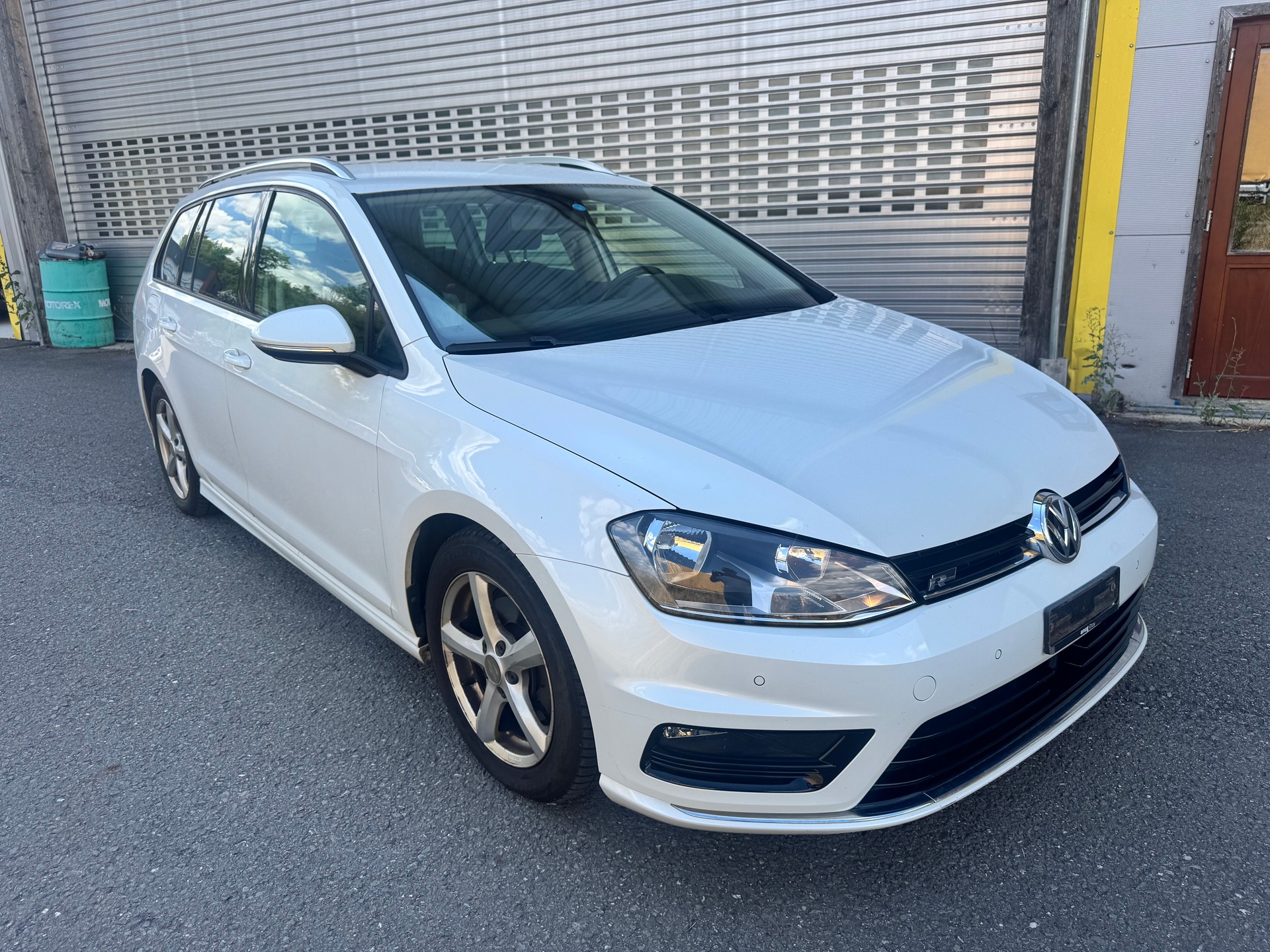 VW Golf Variant 2.0 TDI Highline 4Motion R-line
