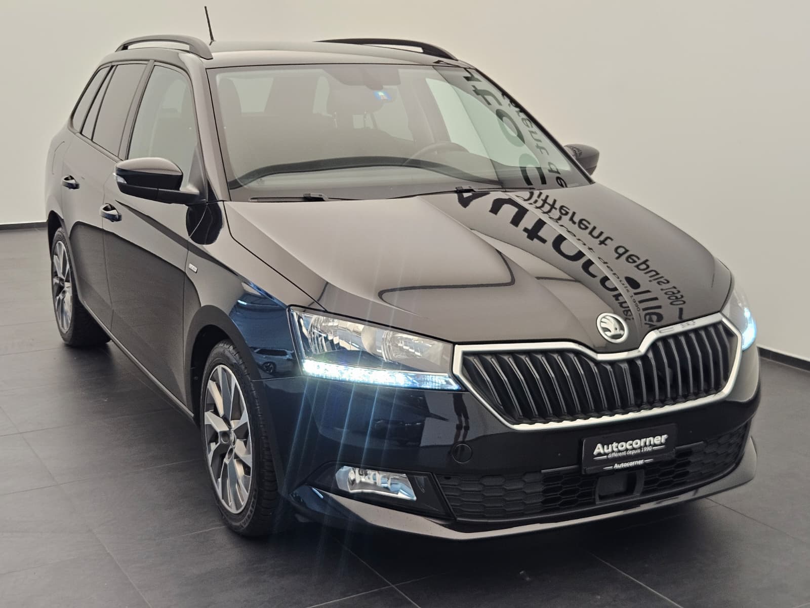 SKODA Fabia Combi 1.0 TSI Clever DSG-image-4