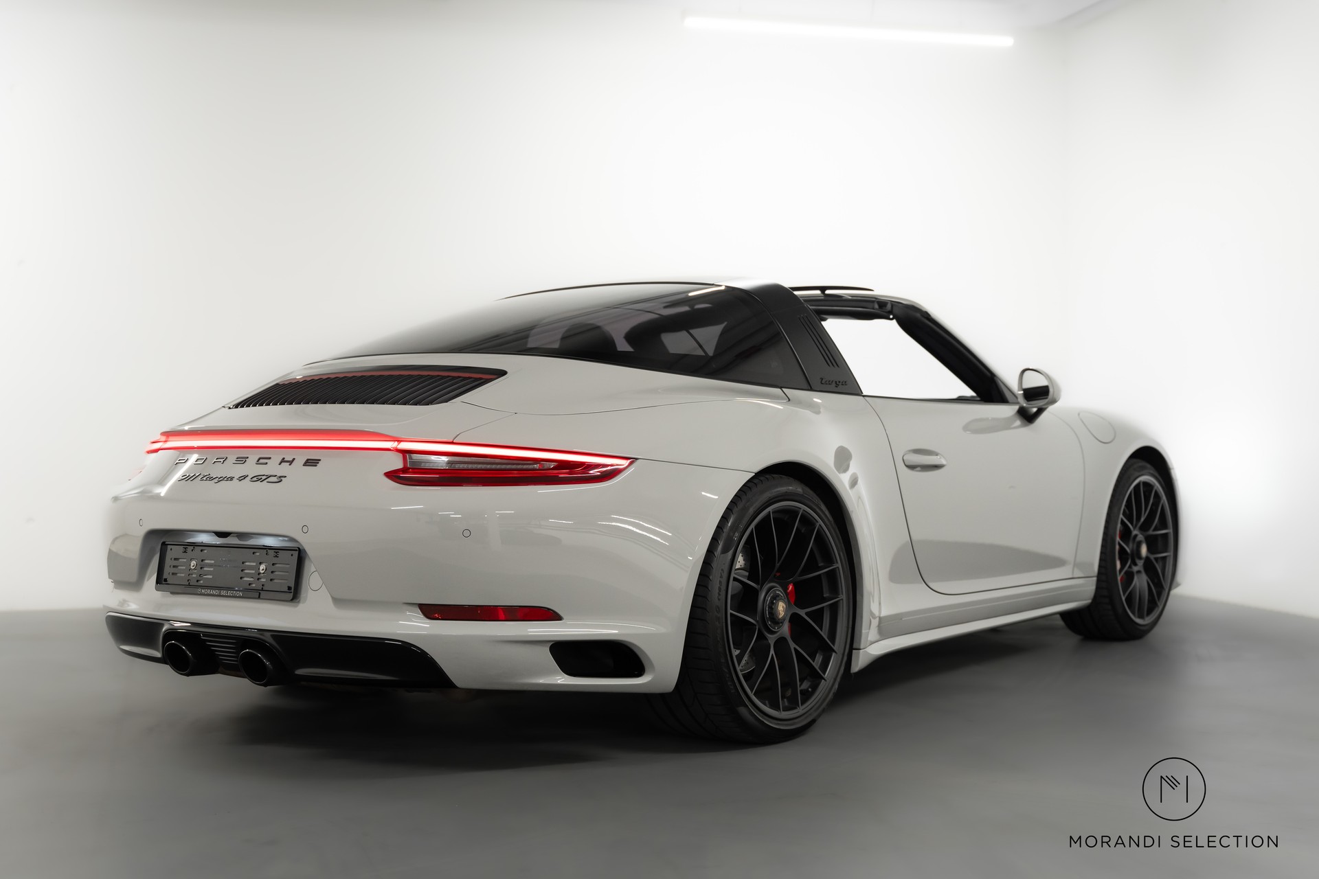 PORSCHE 911 Targa 3.0 Targa 4 GTS PDK-showroom-element-3