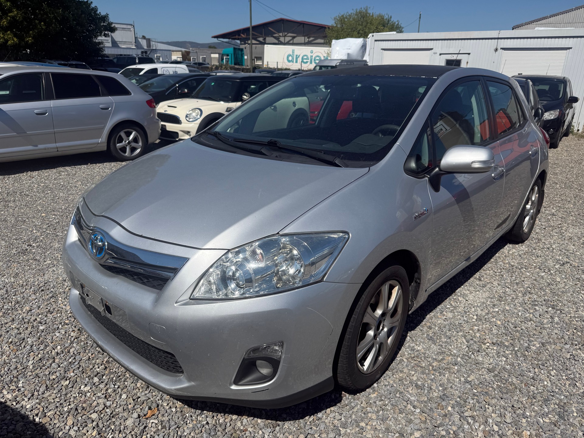 TOYOTA Auris 1.8 16V HSD Linea Sol