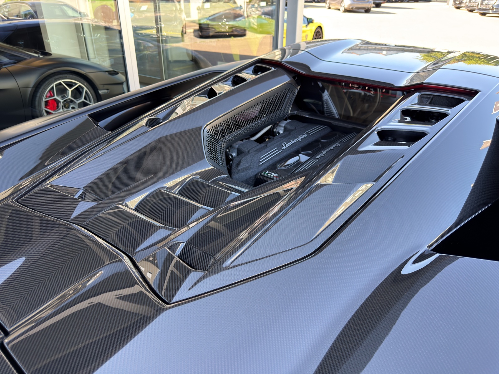LAMBORGHINI Revuelto Coupé 6.5-image-10