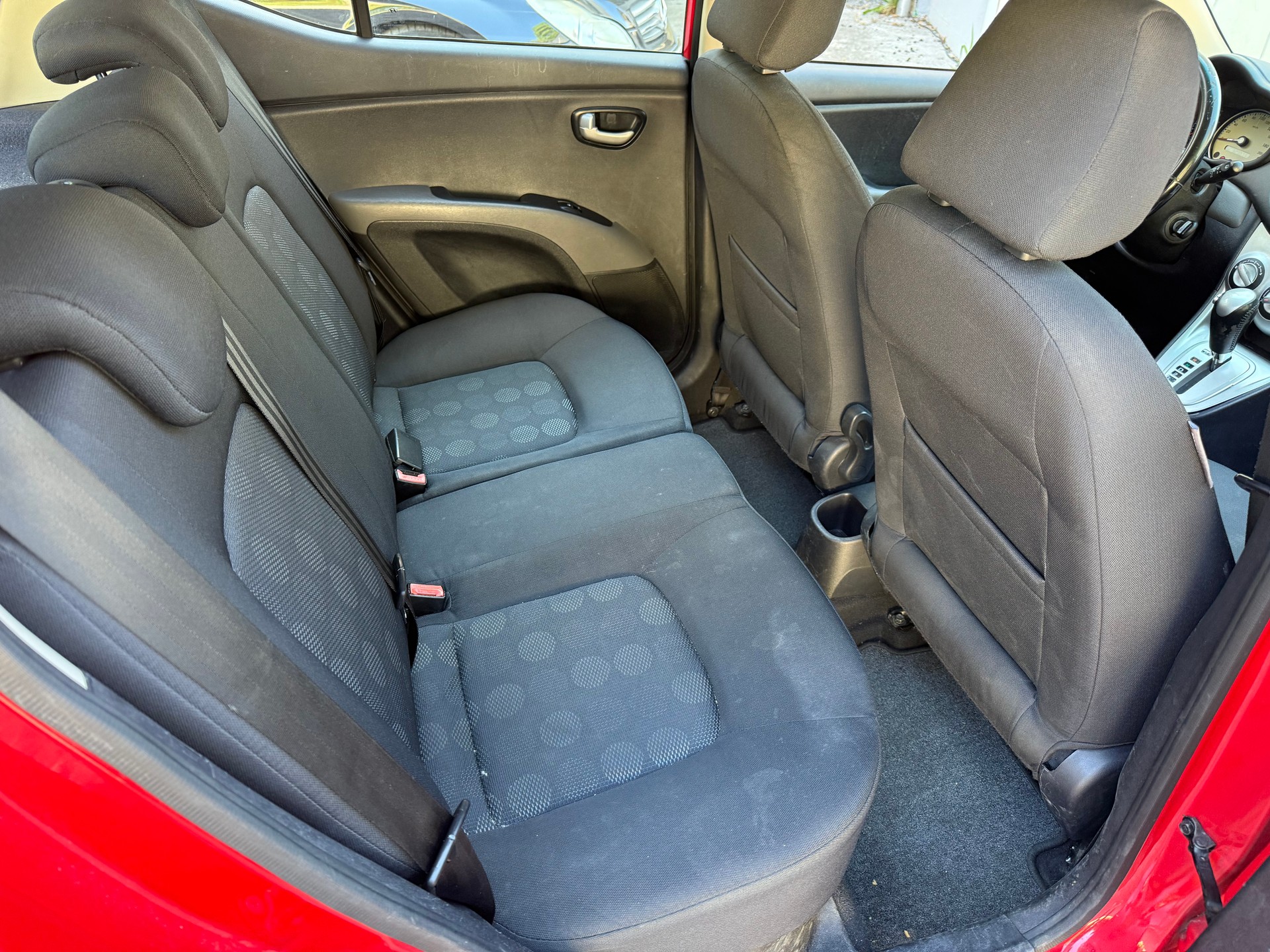 HYUNDAI i10 1.2 Style Automatic-image-5