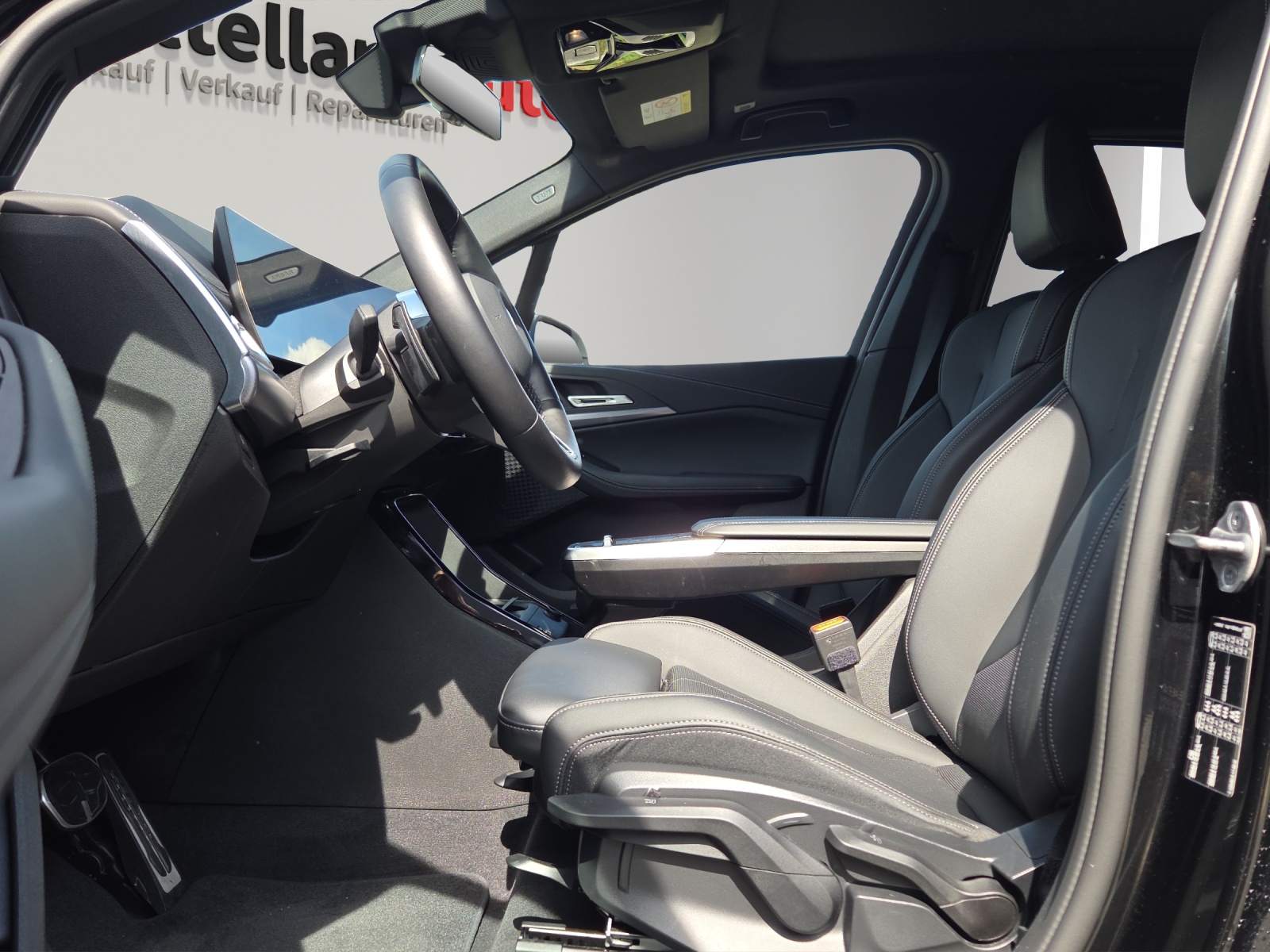 BMW 218d Active Tourer M Sport DKG-image-8