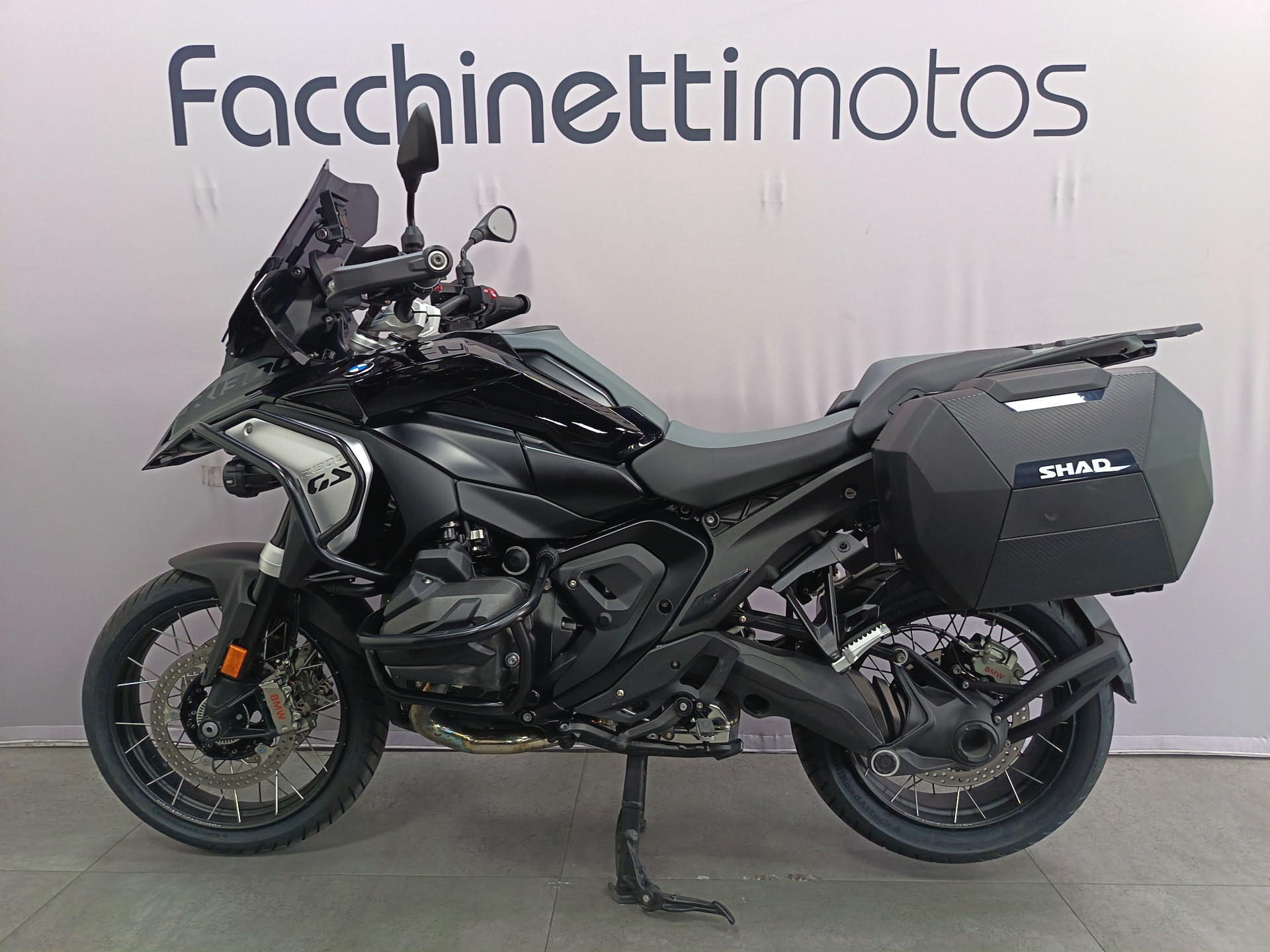 BMW R 1300 GS Triple Black *** Contrat d'entretien 09.2027 / 30.000 km ***-image-3