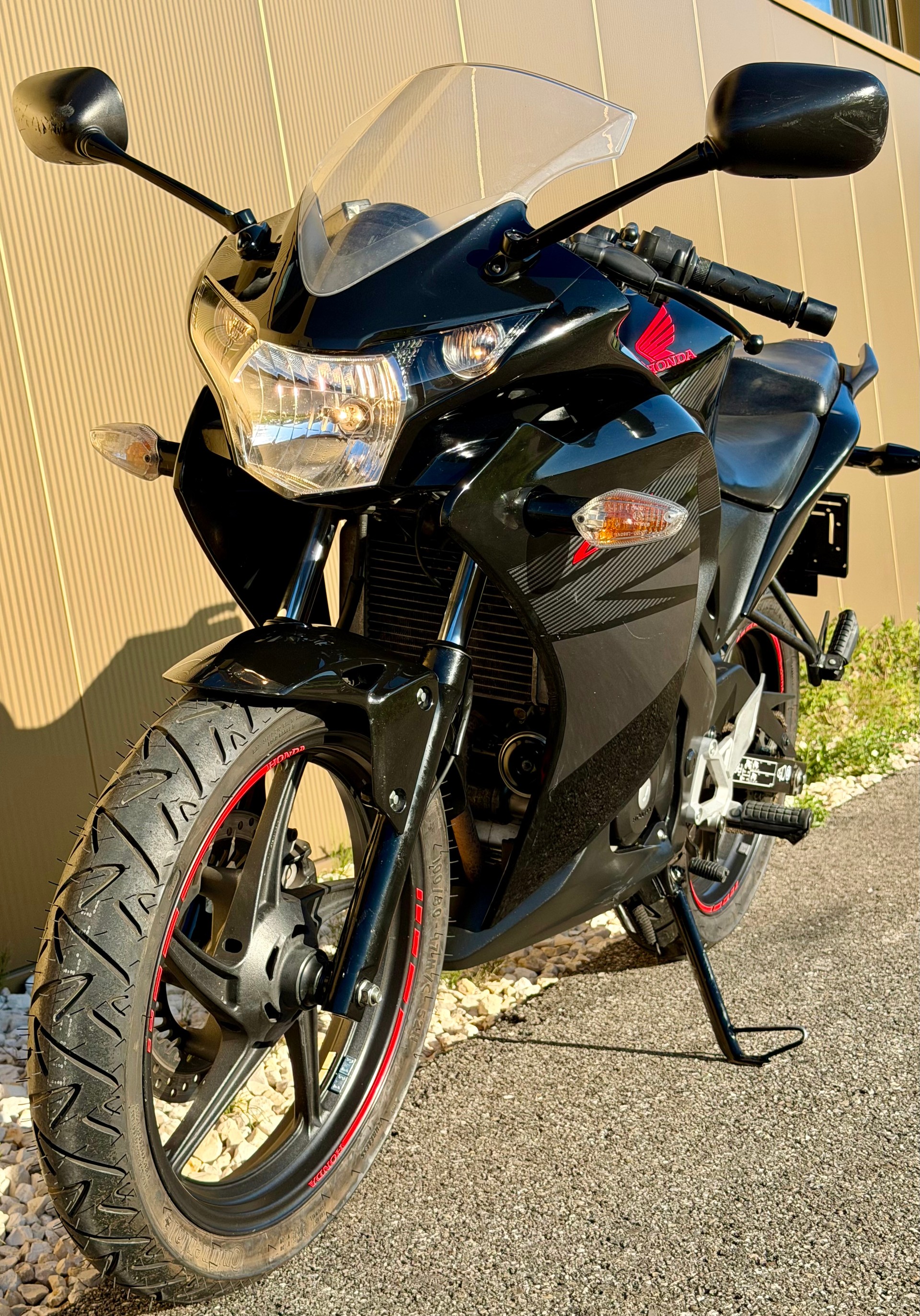 HONDA CBR 125 R-image-7