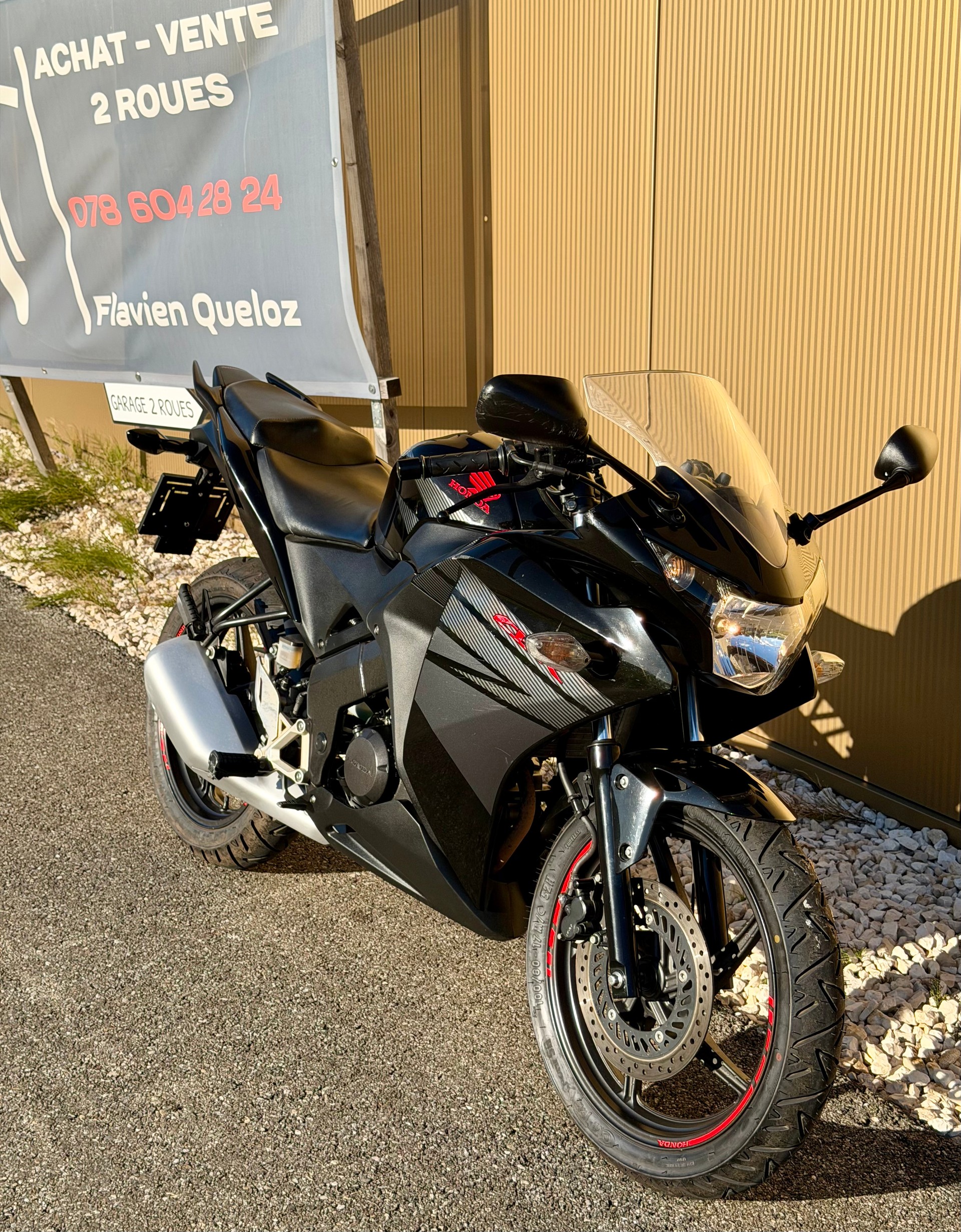 HONDA CBR 125 R