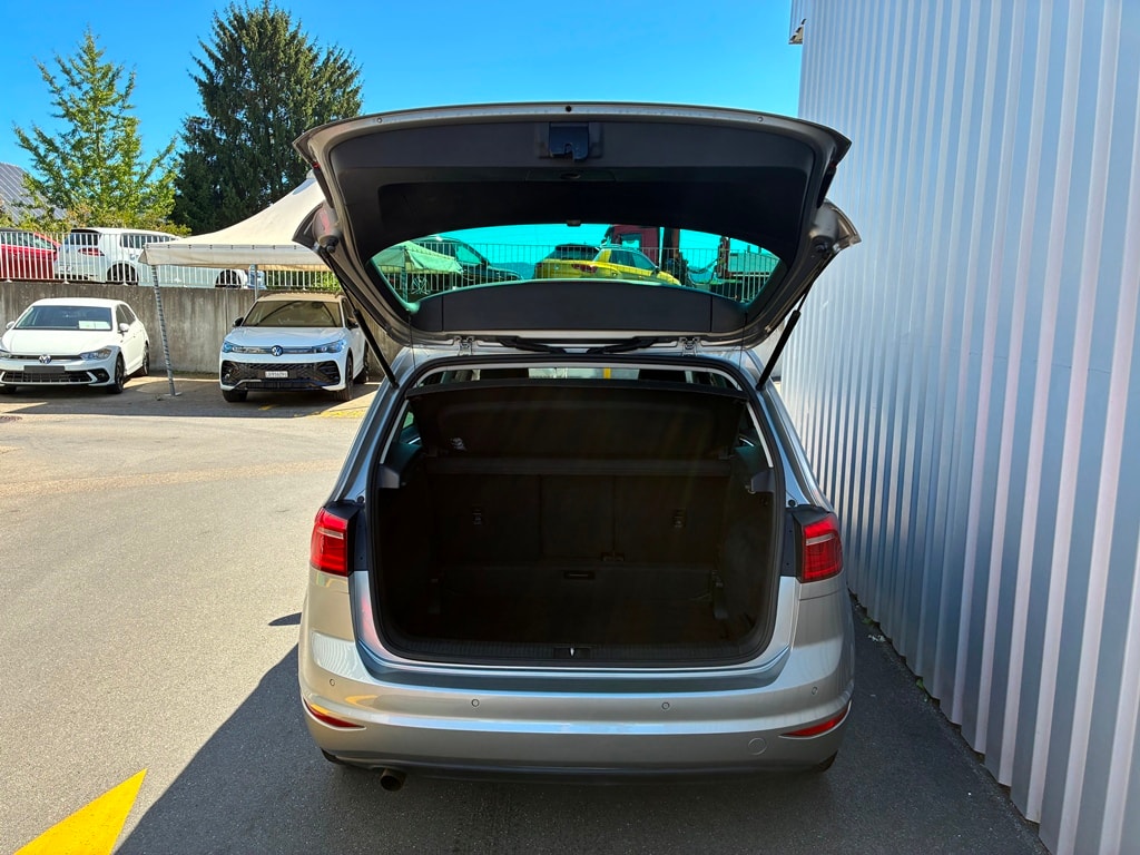 VW Golf Sportsvan 1.2 TSI Allstar-image-5