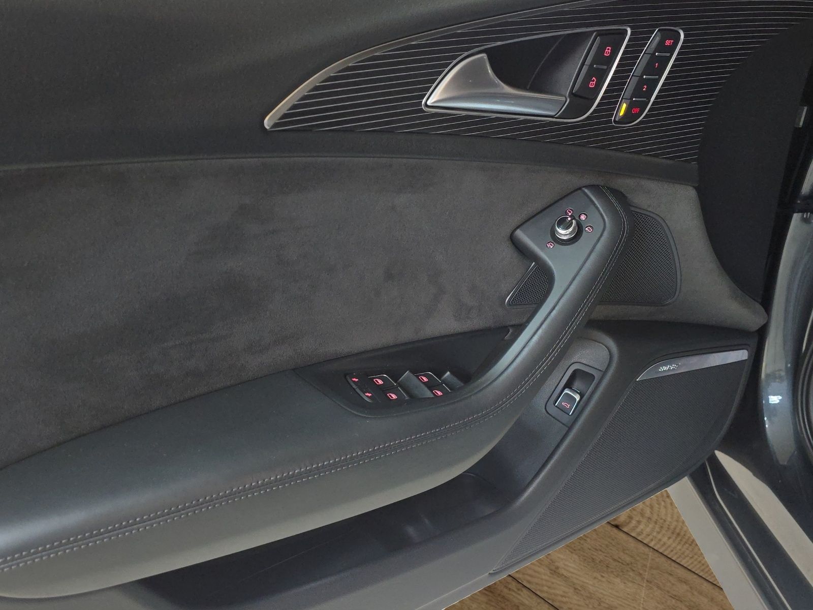 AUDI A6 Avant 3.0 BiTDI V6 qu. competition tiptronic-image-19
