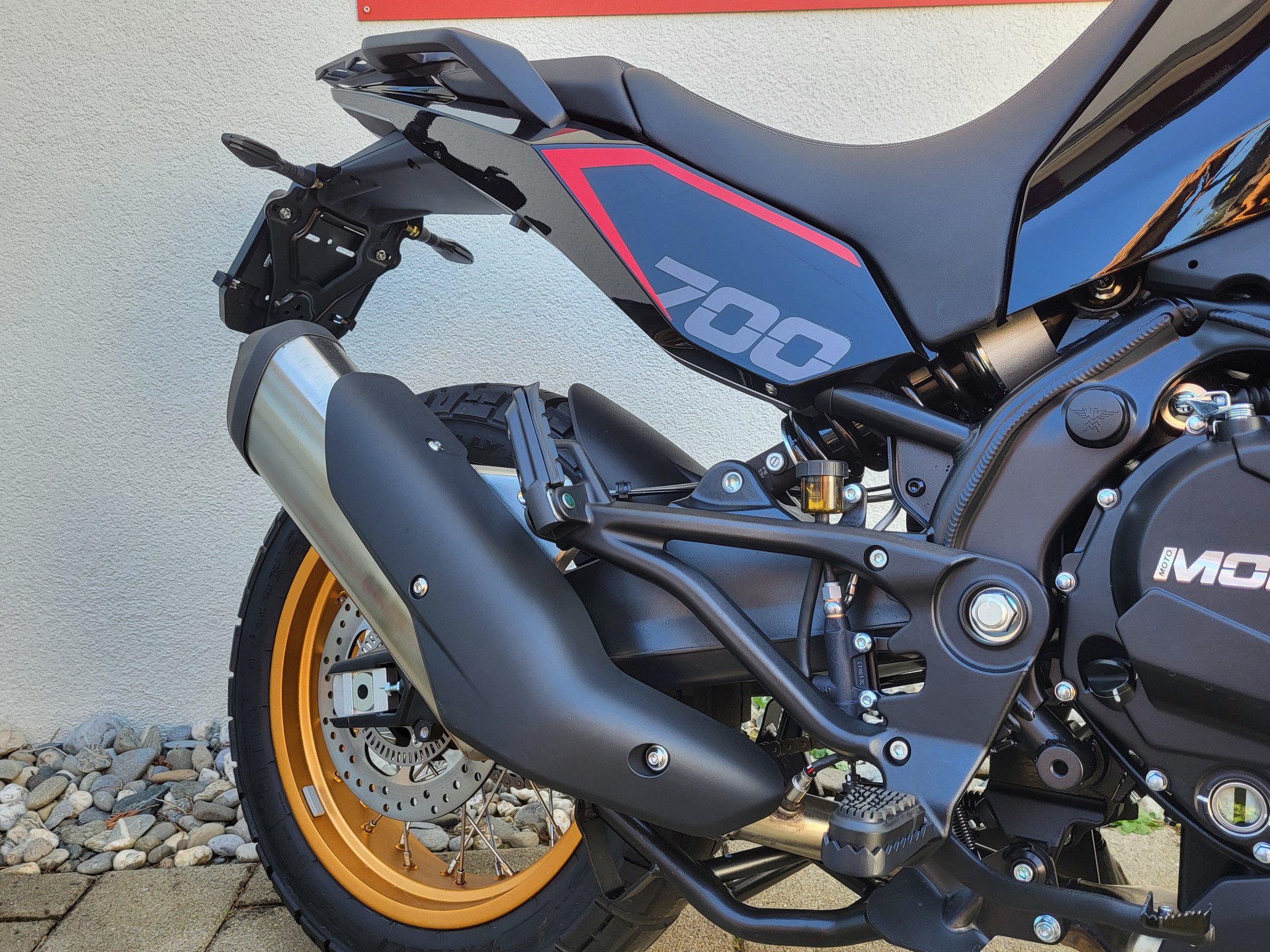 MOTO MORINI X-Cape 700 Gold Edition-image-11
