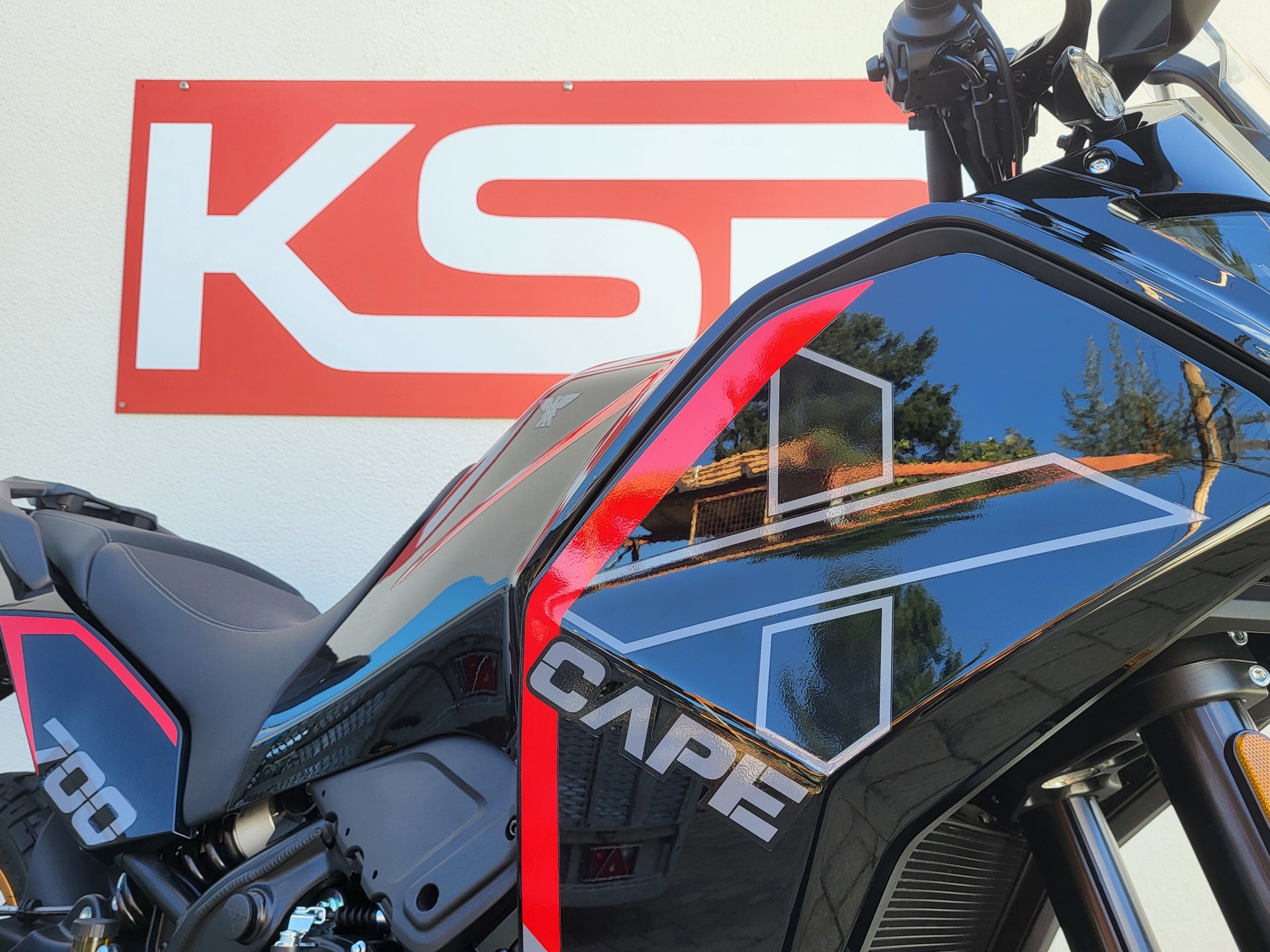 MOTO MORINI X-Cape 700 Gold Edition-image-8