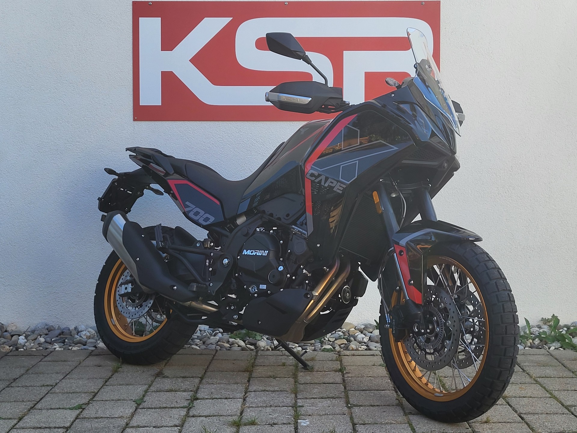 MOTO MORINI X-Cape 700 Gold Edition-image-2
