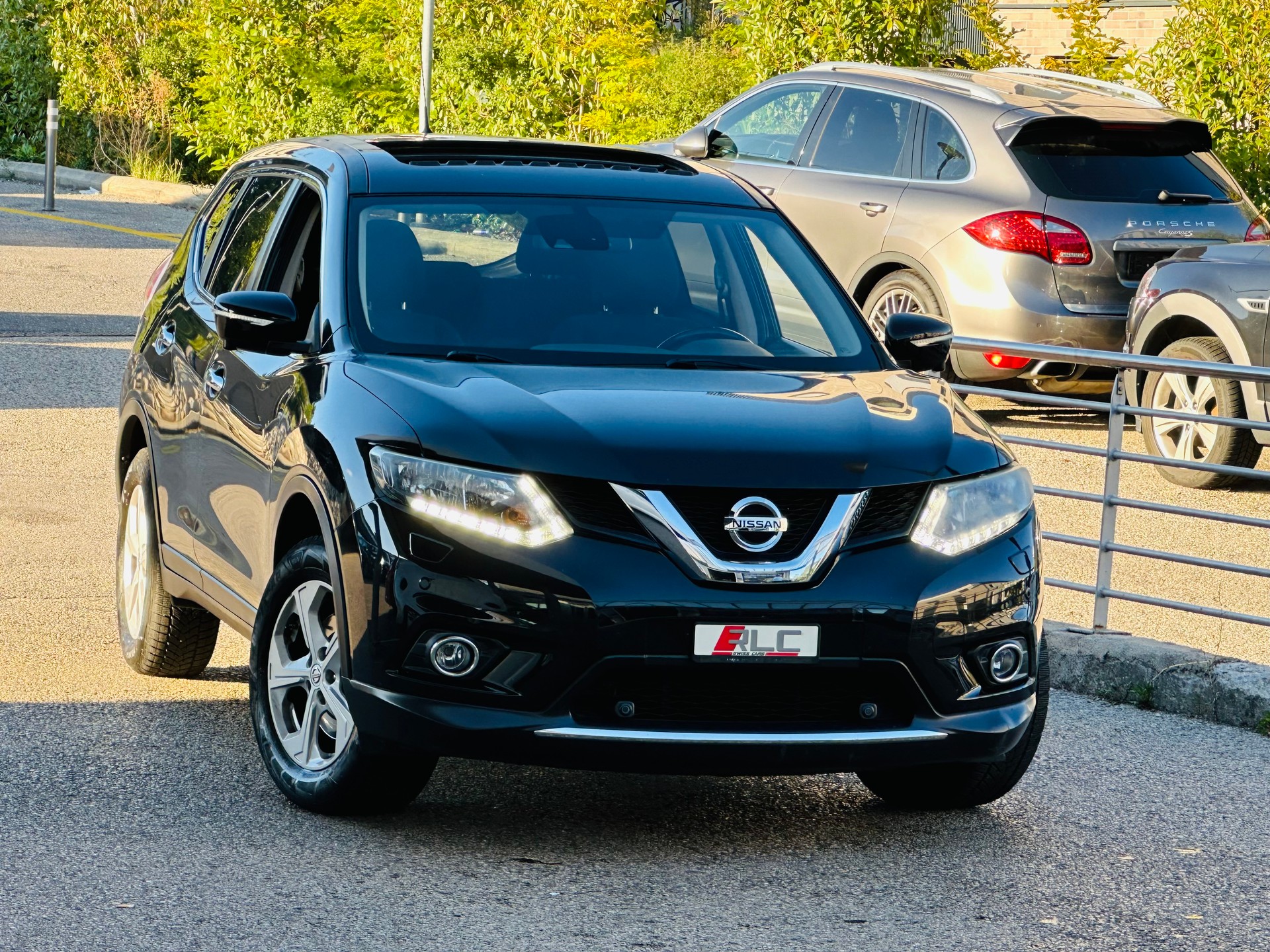 NISSAN X-Trail 1.6 dCi tekna Xtronic CVT-showroom-element-1