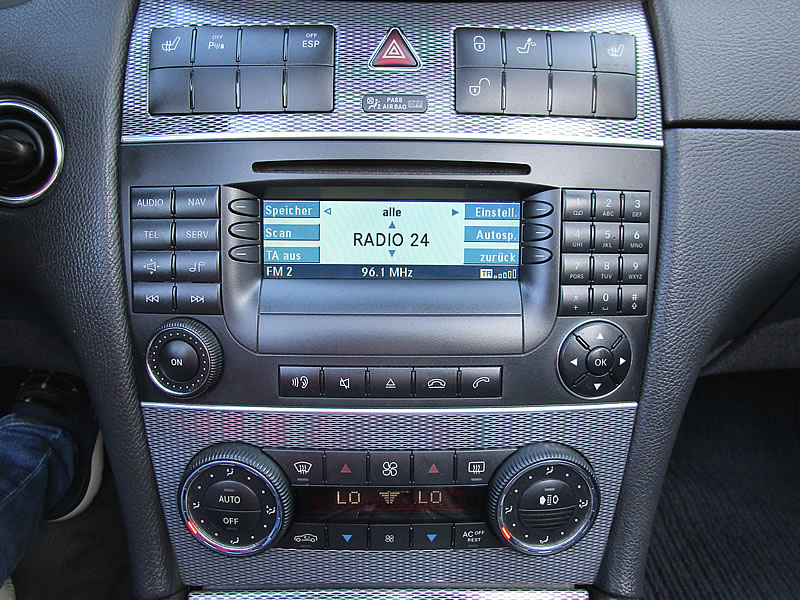 MERCEDES-BENZ CLK 320 Avantgarde Automatic-image-21