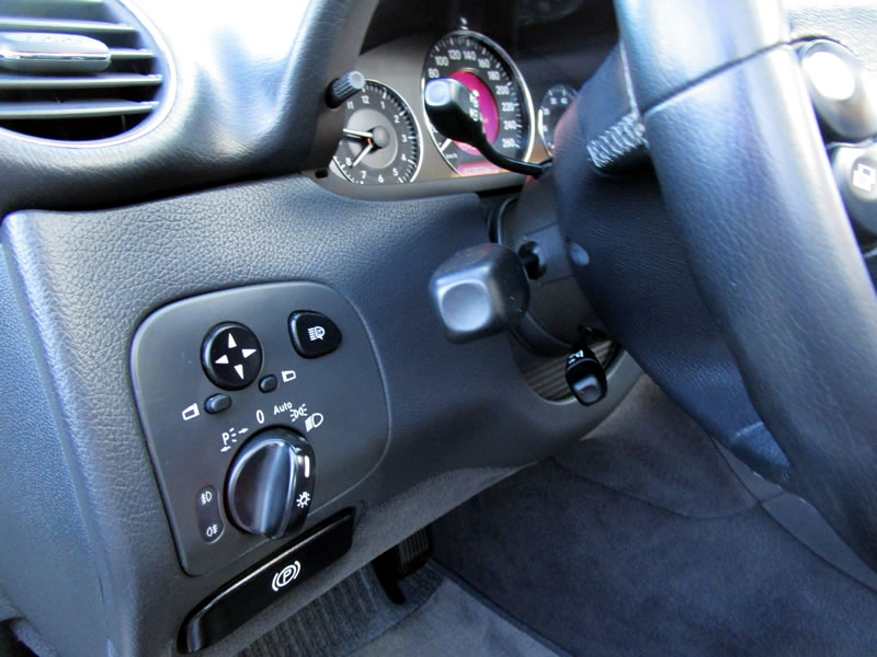 MERCEDES-BENZ CLK 320 Avantgarde Automatic-image-19