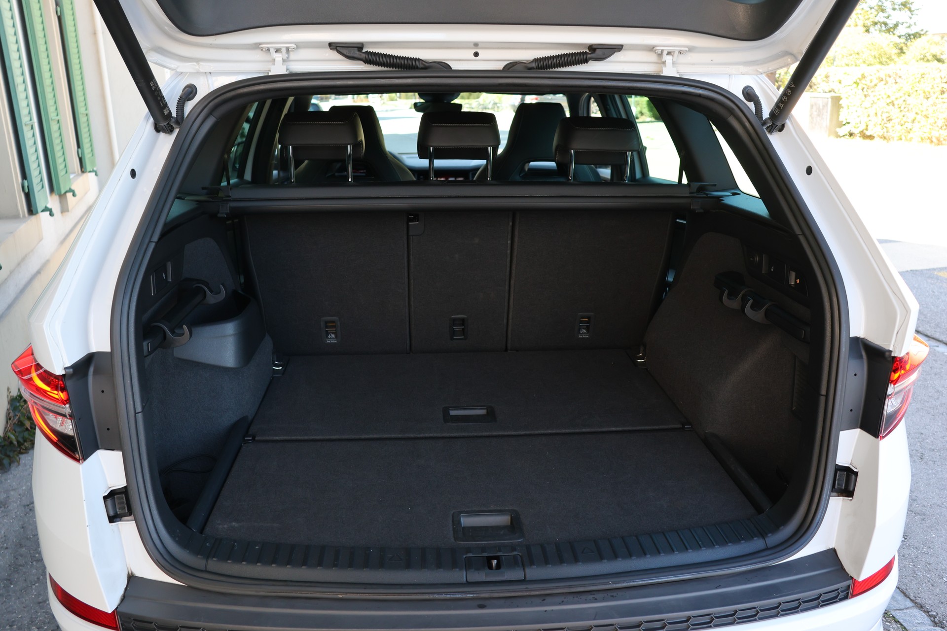 SKODA Kodiaq 2.0 TDI CR SportLine 4x4 DSG-image-9