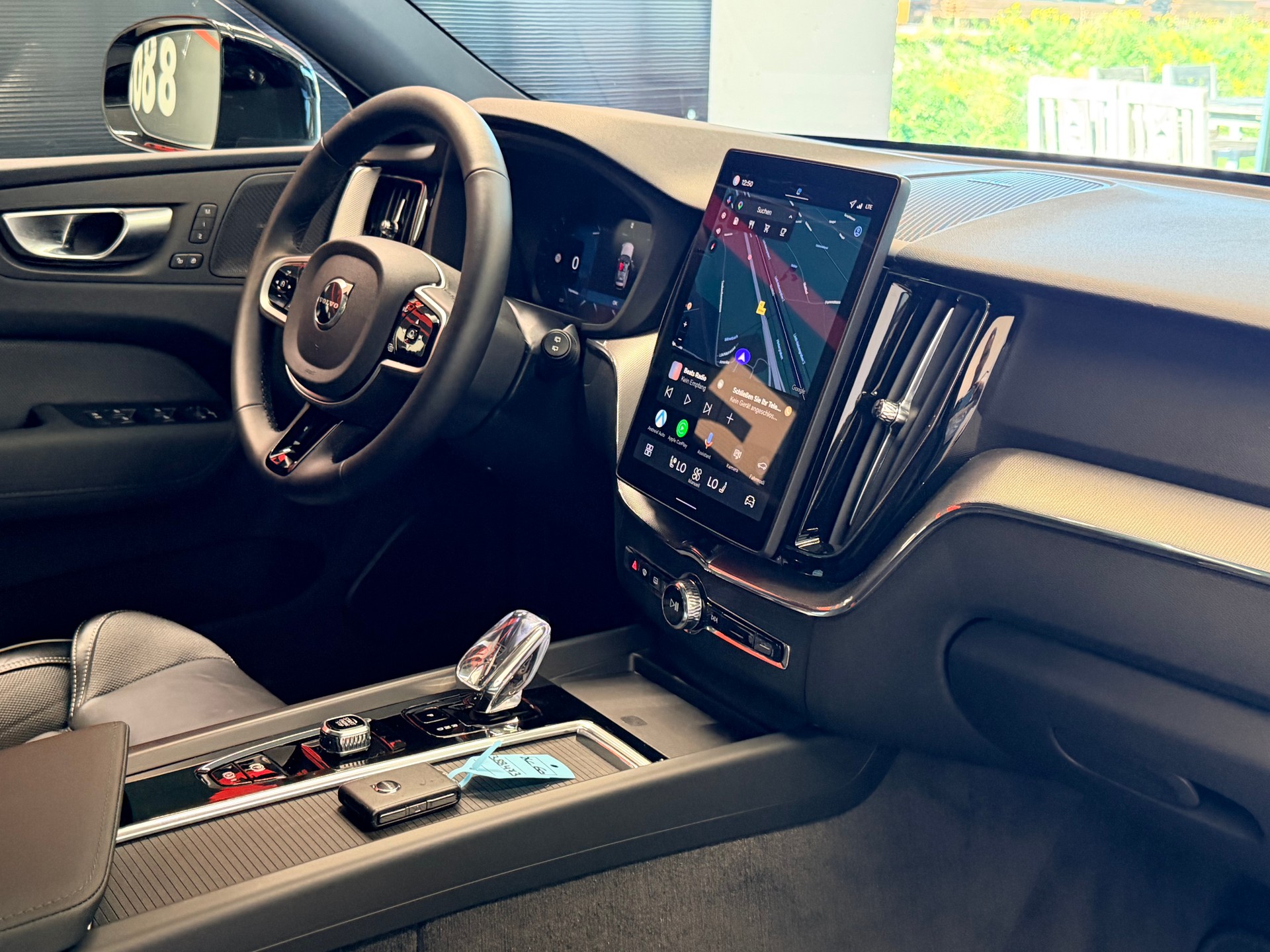 VOLVO XC60 B5 Benzin Mild Hybrid AWD Black Edition Geartronic-image-20