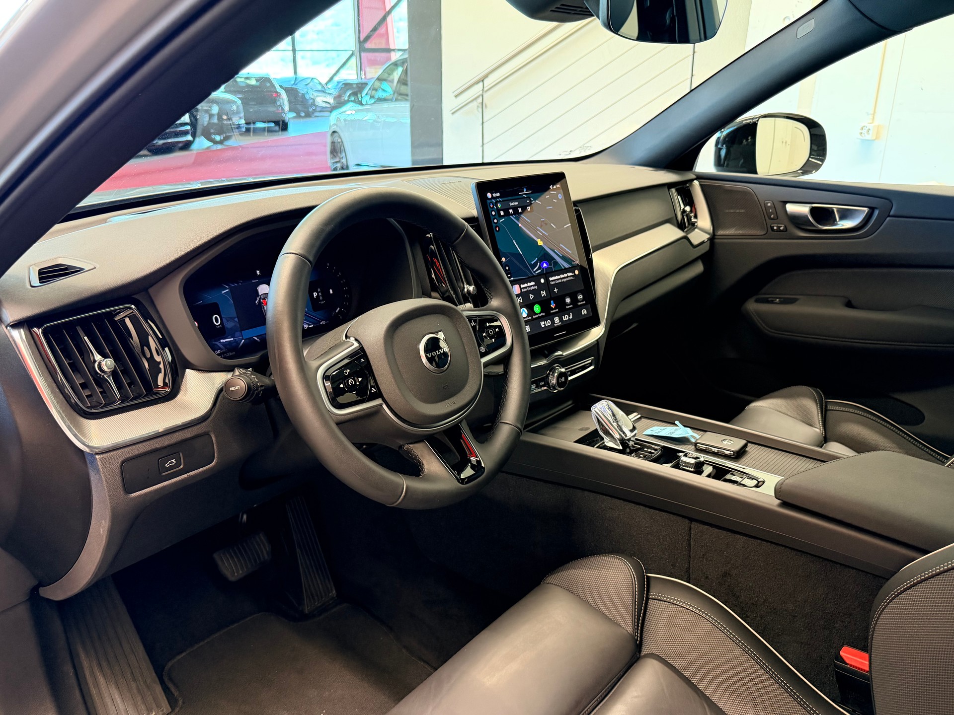 VOLVO XC60 B5 Benzin Mild Hybrid AWD Black Edition Geartronic-image-10